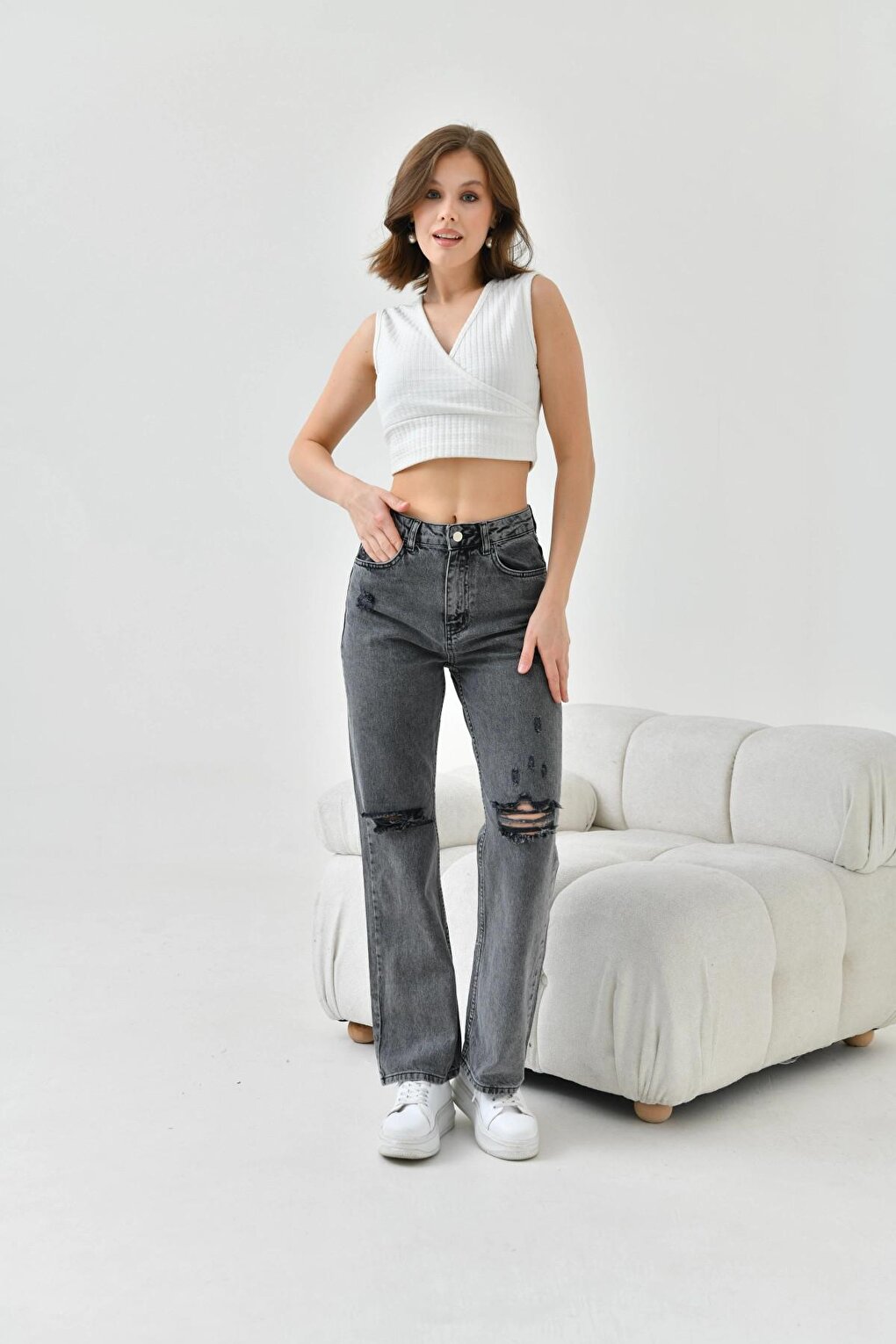 Women's Anthracite Ripped Jean Trousers