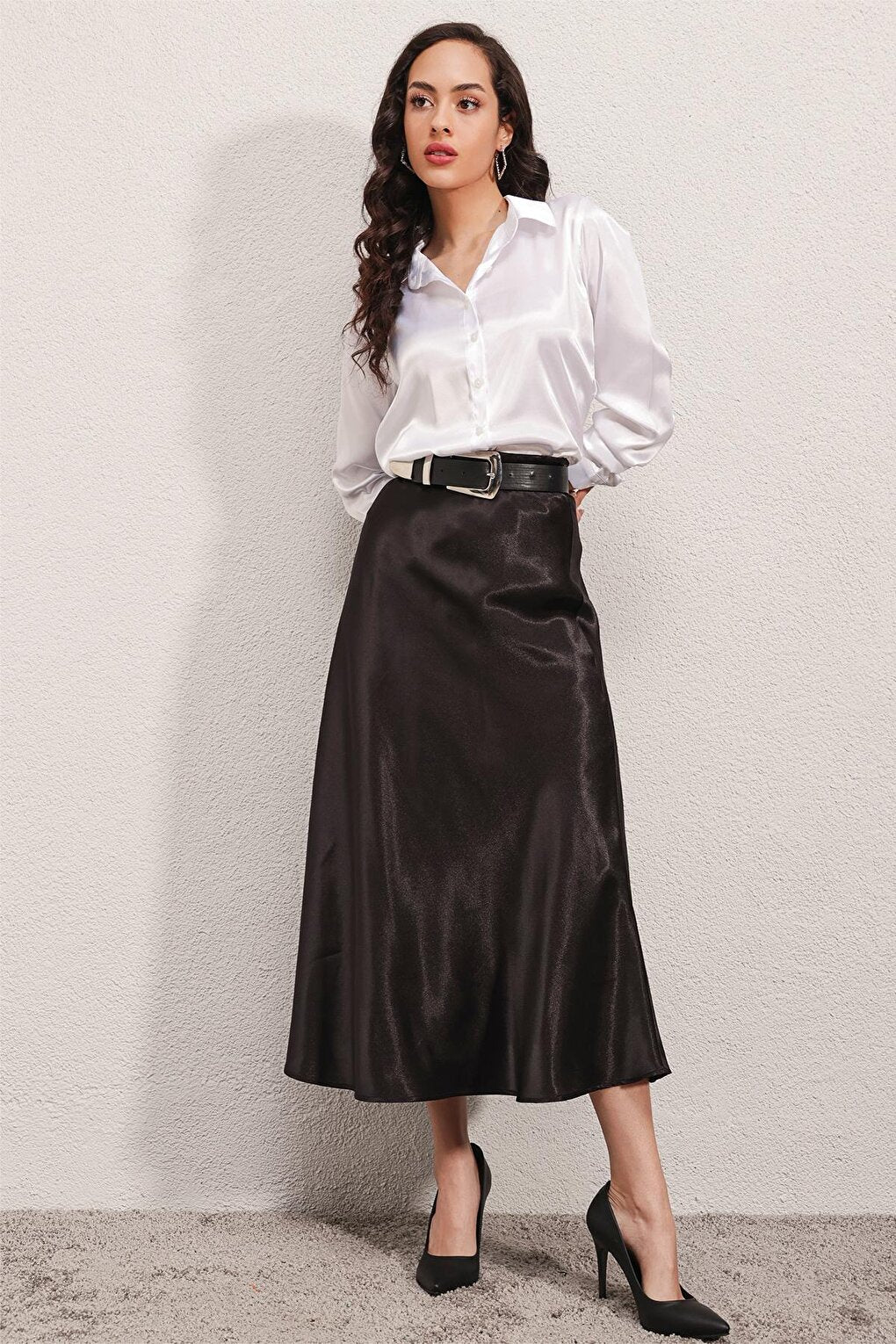 15806 Satin Skirt - Black