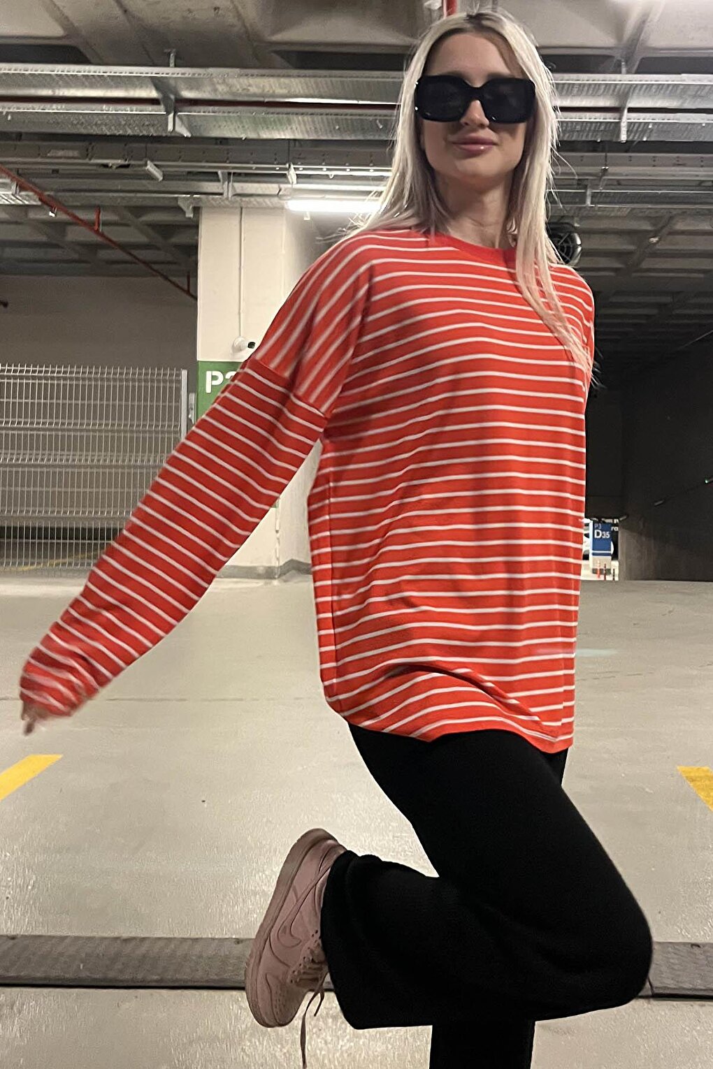 Red Striped Sweatshirt MG980