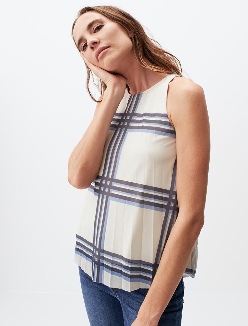 Ecru Sleeveless Plaid Patterned Pleated Blouse