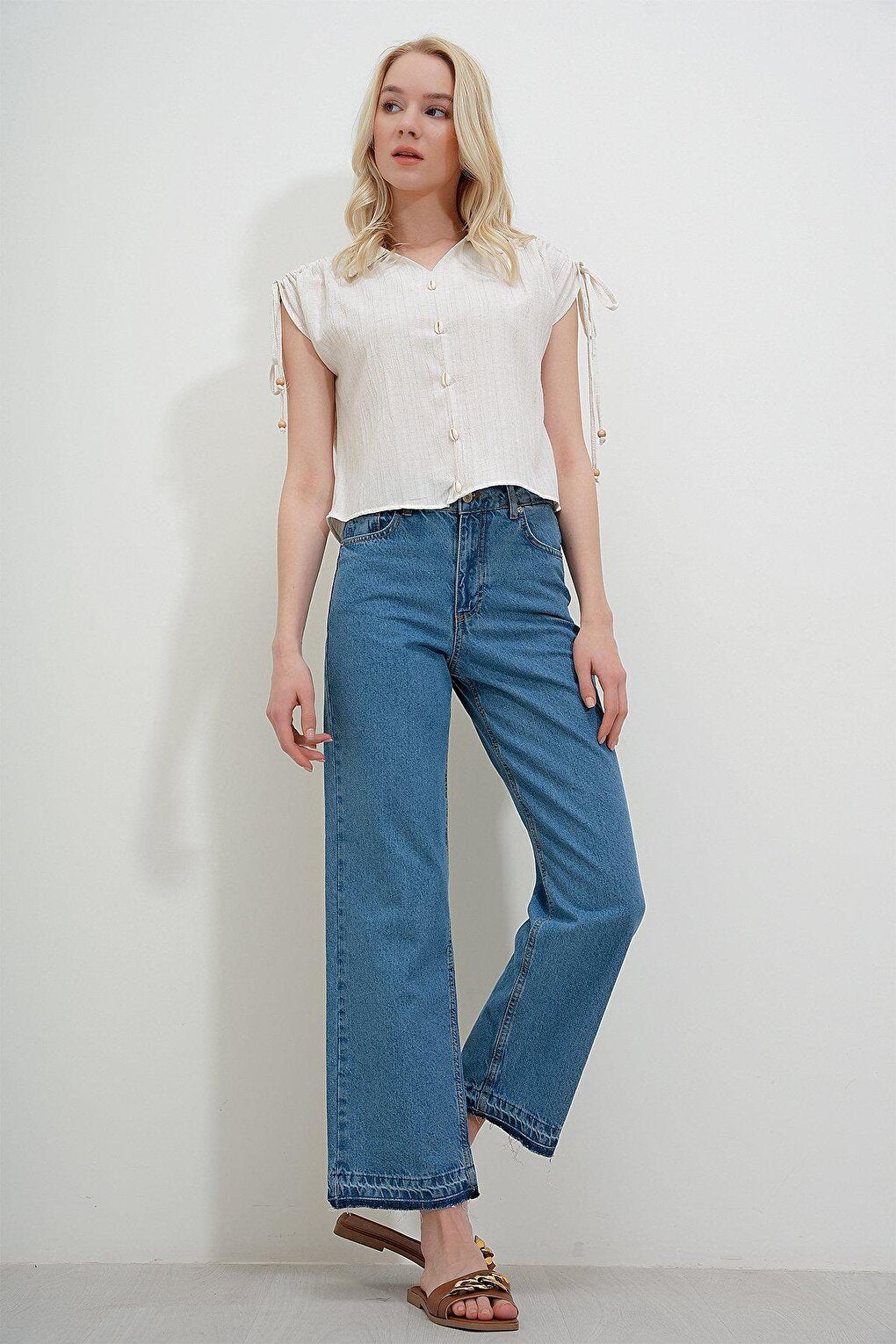 Loose Jean Trousers with Tassels