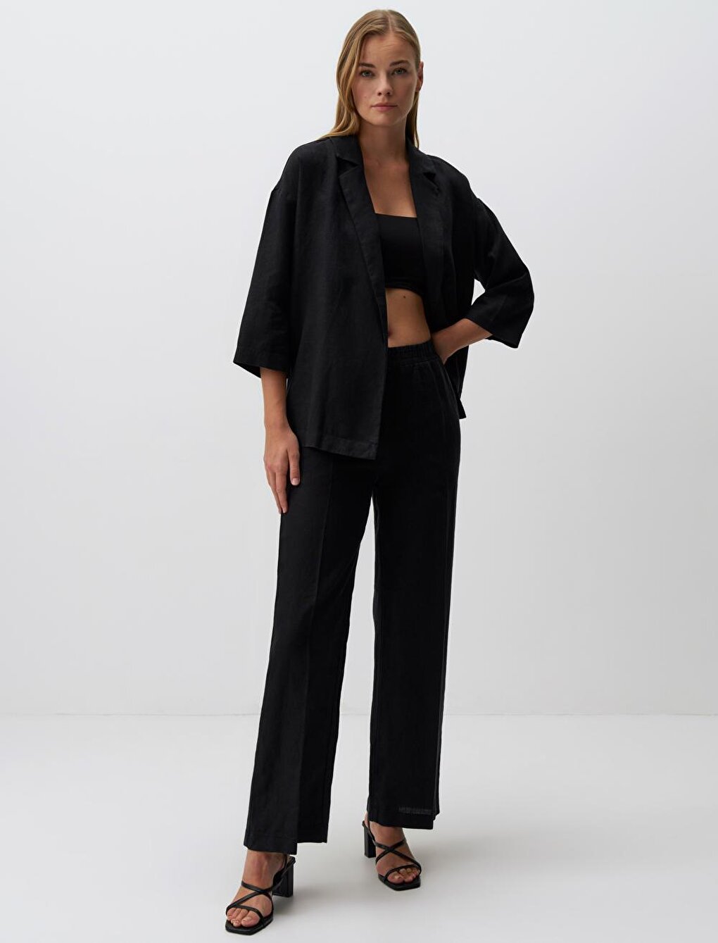 Black Straight Cut Long Sleeve Linen Jacket