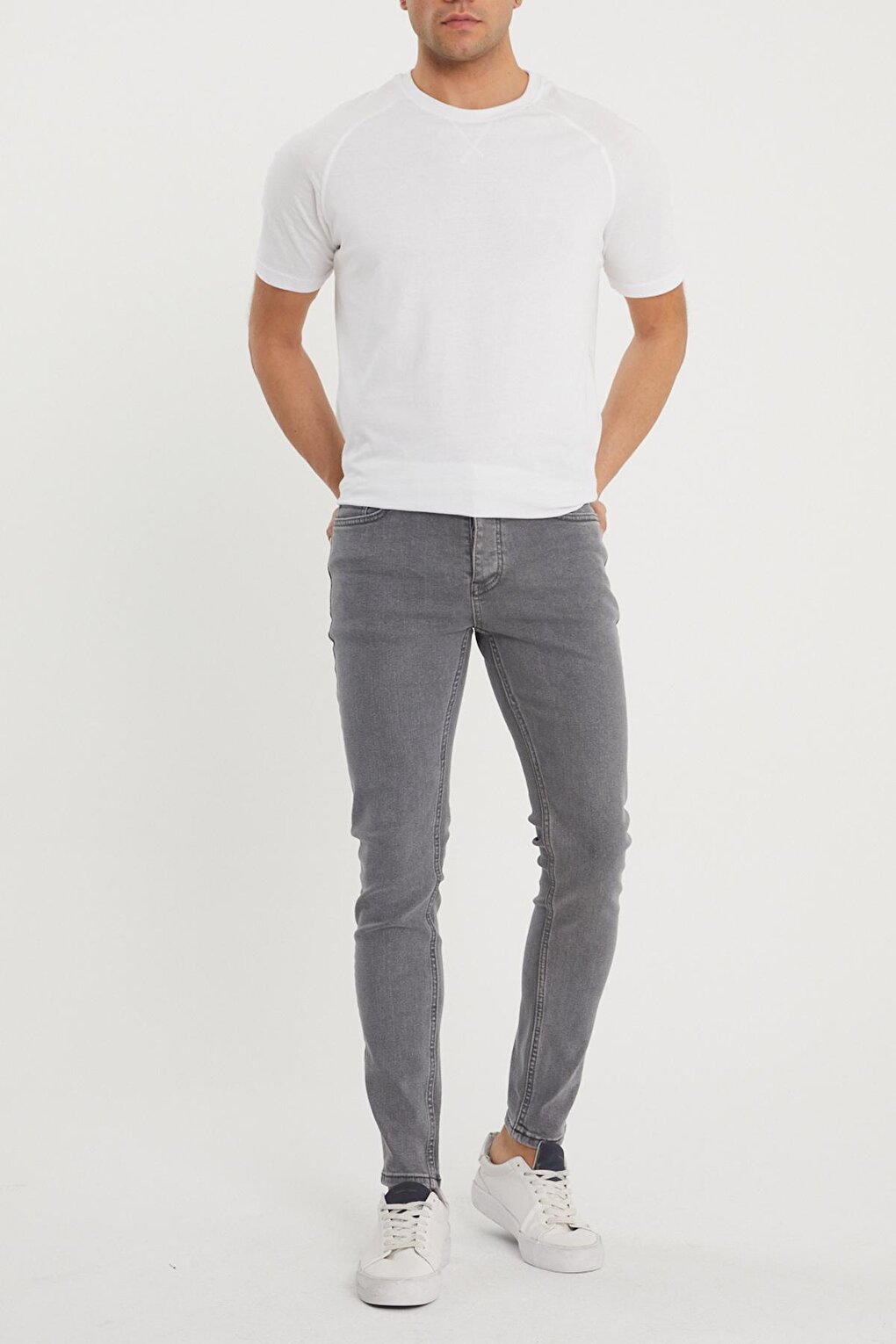 Gray Slim Fit Jean Trousers 1KXE5-44358-03