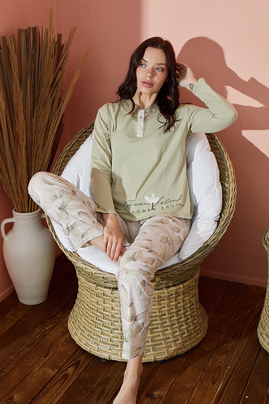 Women's Patterned Pajama Set Seasonal Set 8000