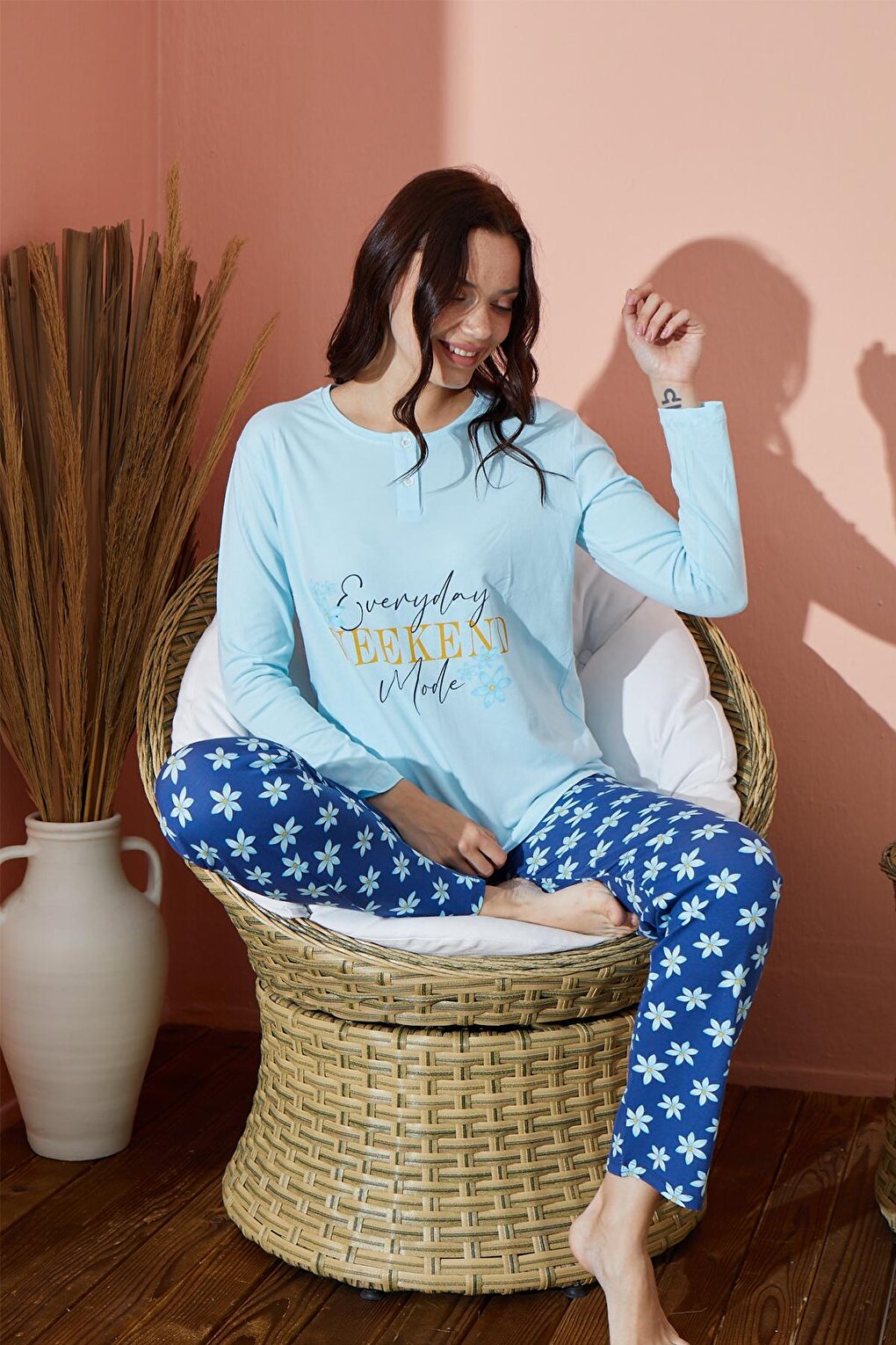 Women's Patterned Pajama Set Seasonal Set 8000