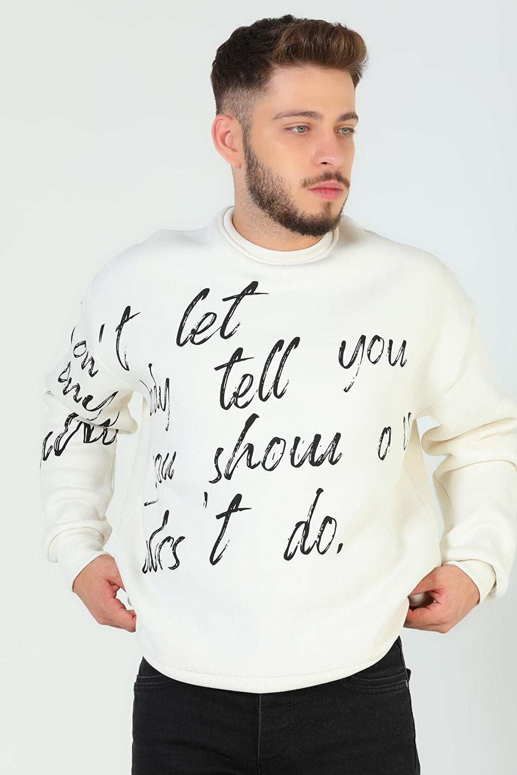 Men's Crew Neck Printed Three Thread Raised Sweatshirt