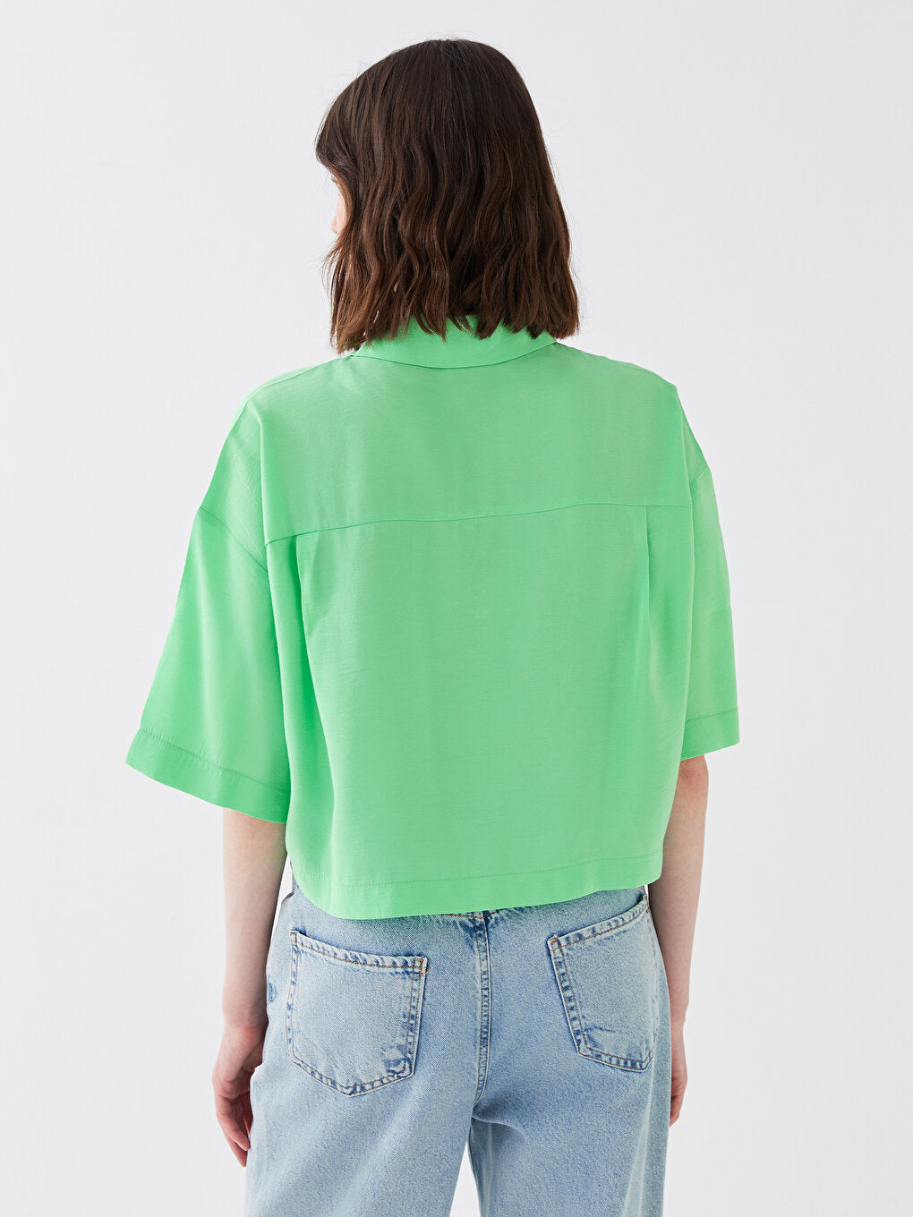 Short Sleeve Women's Crop Shirt with Pocket Detail