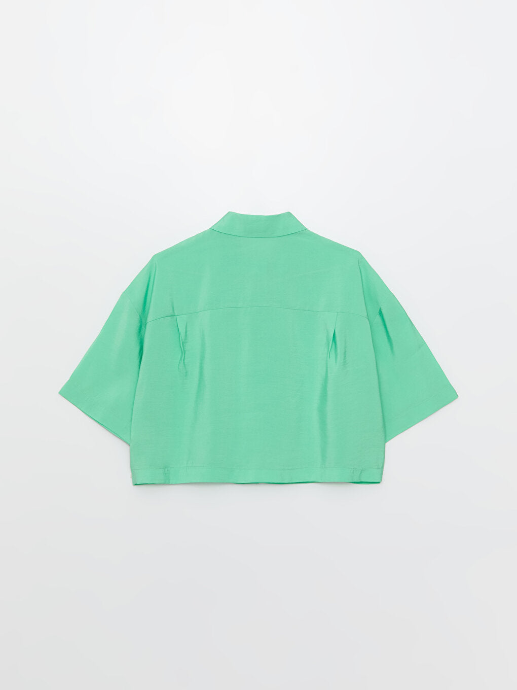 Short Sleeve Women's Crop Shirt with Pocket Detail