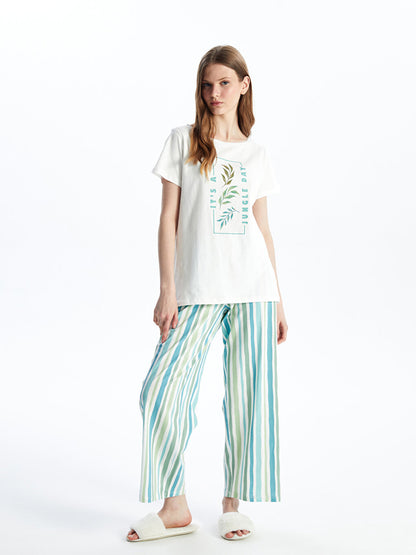 Crew Neck Printed Short Sleeve Women's Capri Pajama Set