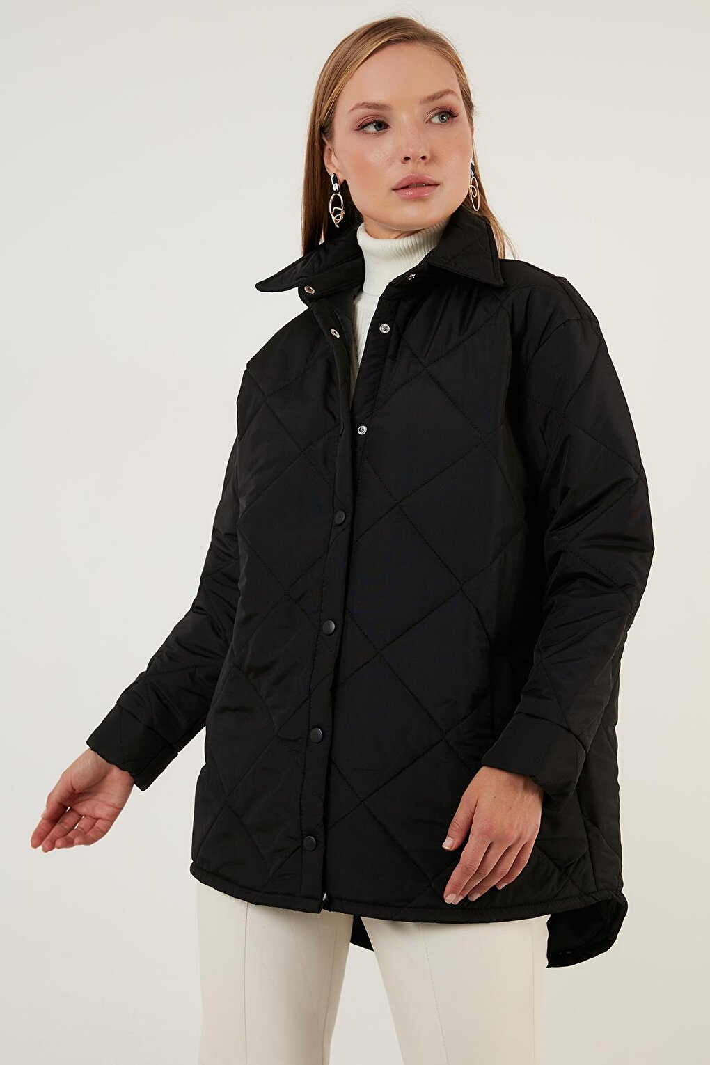 Oversize Pocketed Unlined Quilted Jacket 611MNT03