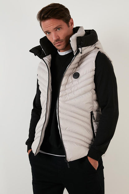 Slim Fit Hooded High Collar Puffed Vest 6274910