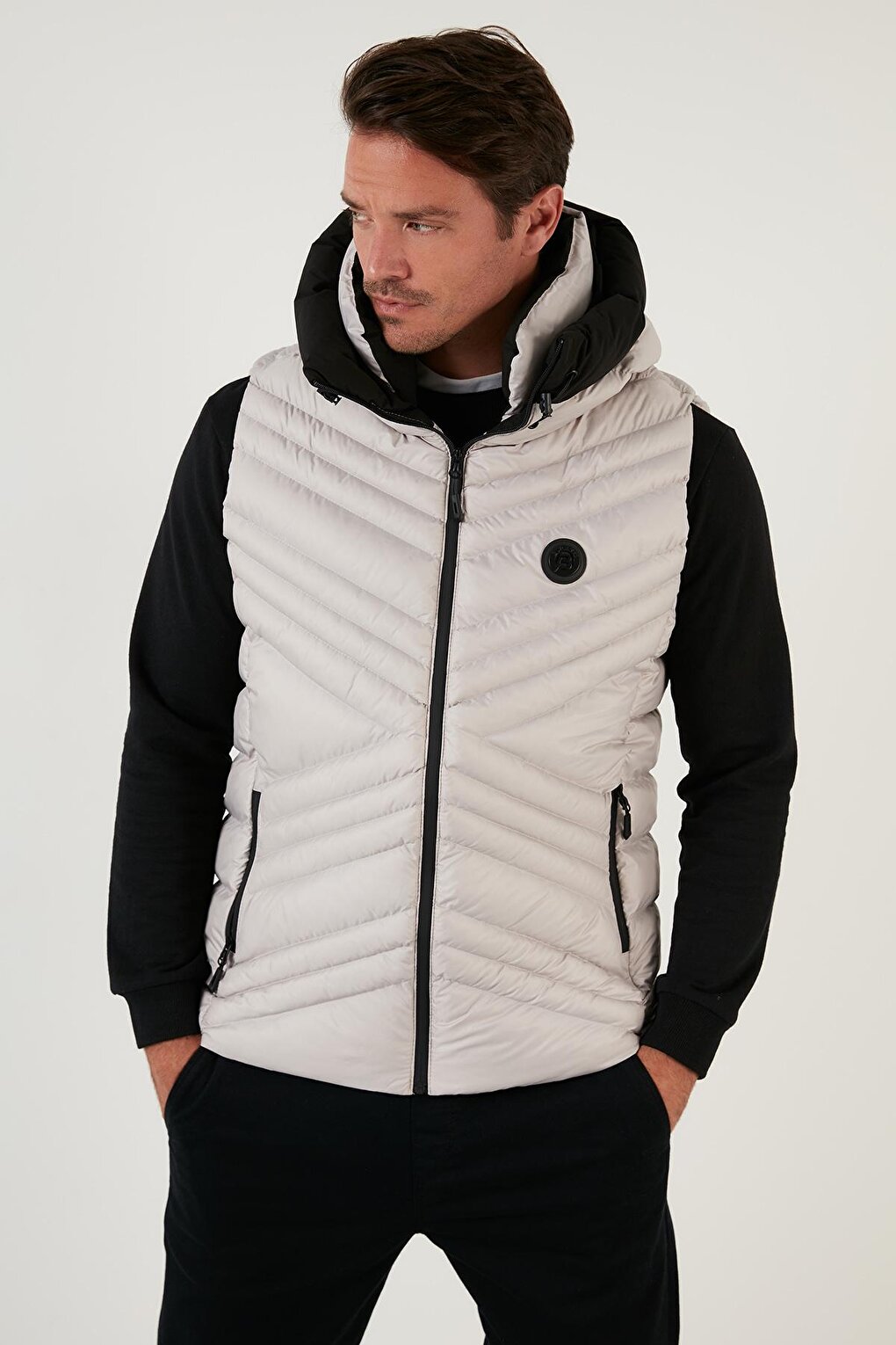 Slim Fit Hooded High Collar Puffed Vest 6274910