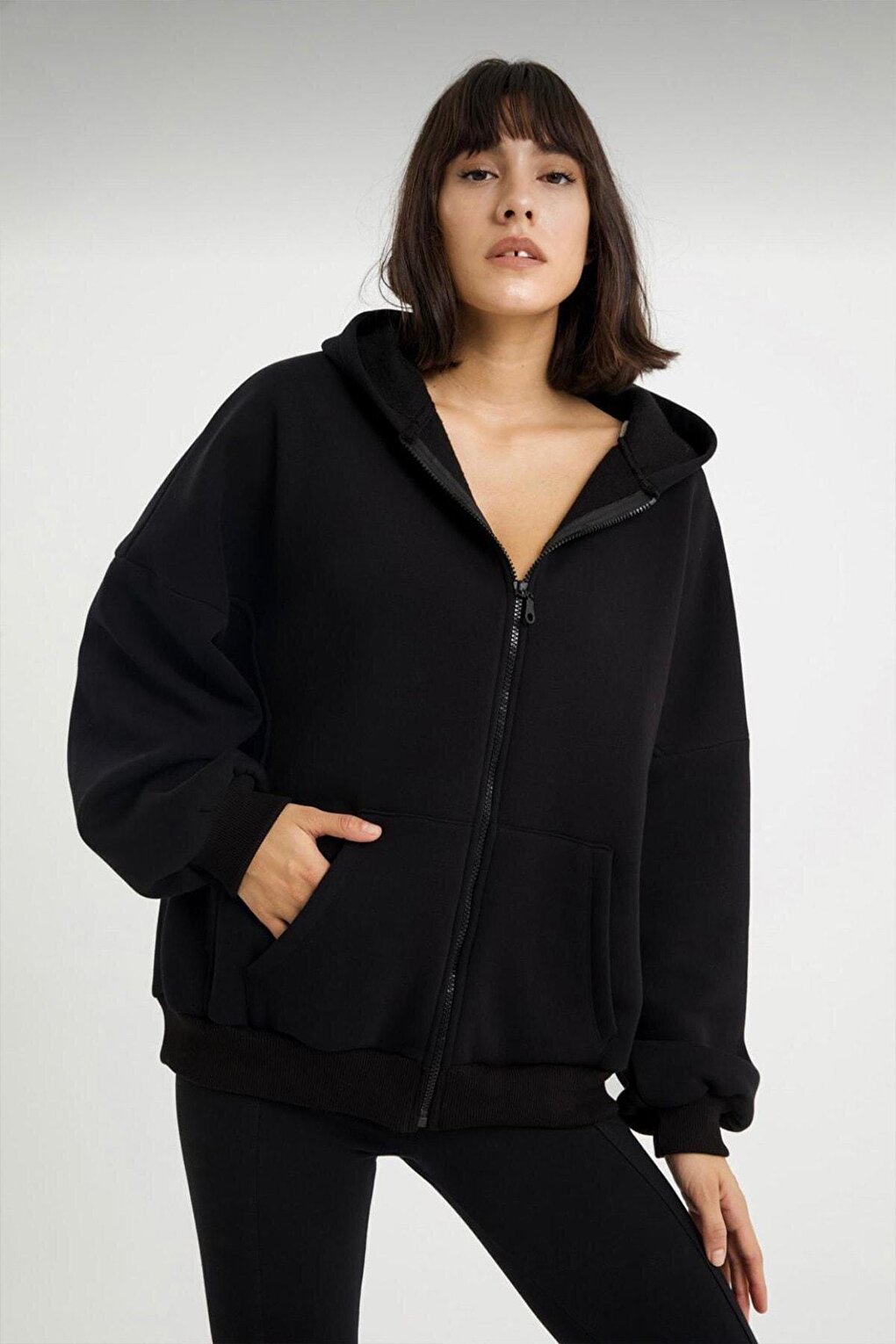 Women's Black Three Thread Oversize Sweatshirt with Zipper