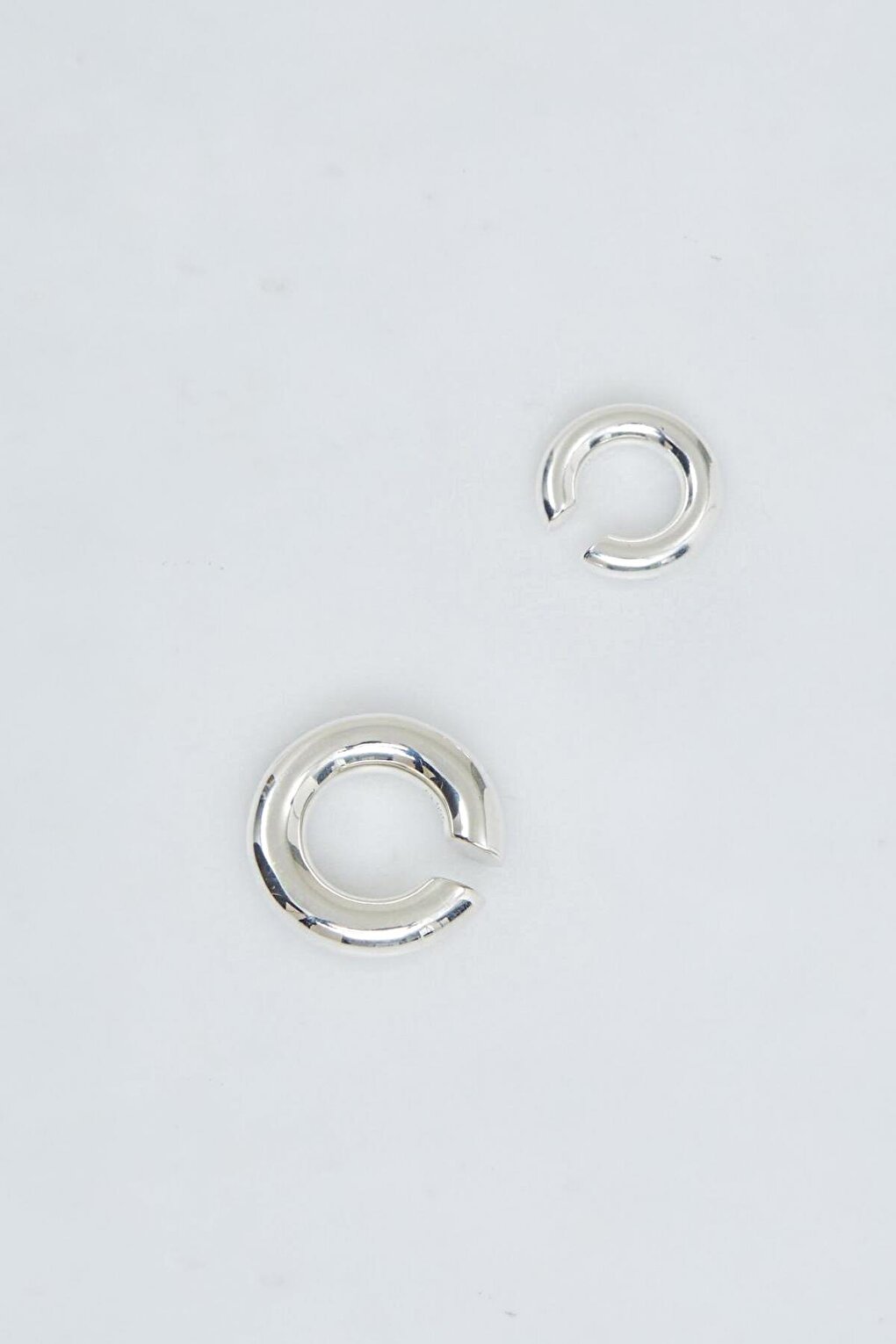 Row of Tube Chunky Cartilage Earrings Pack of 2