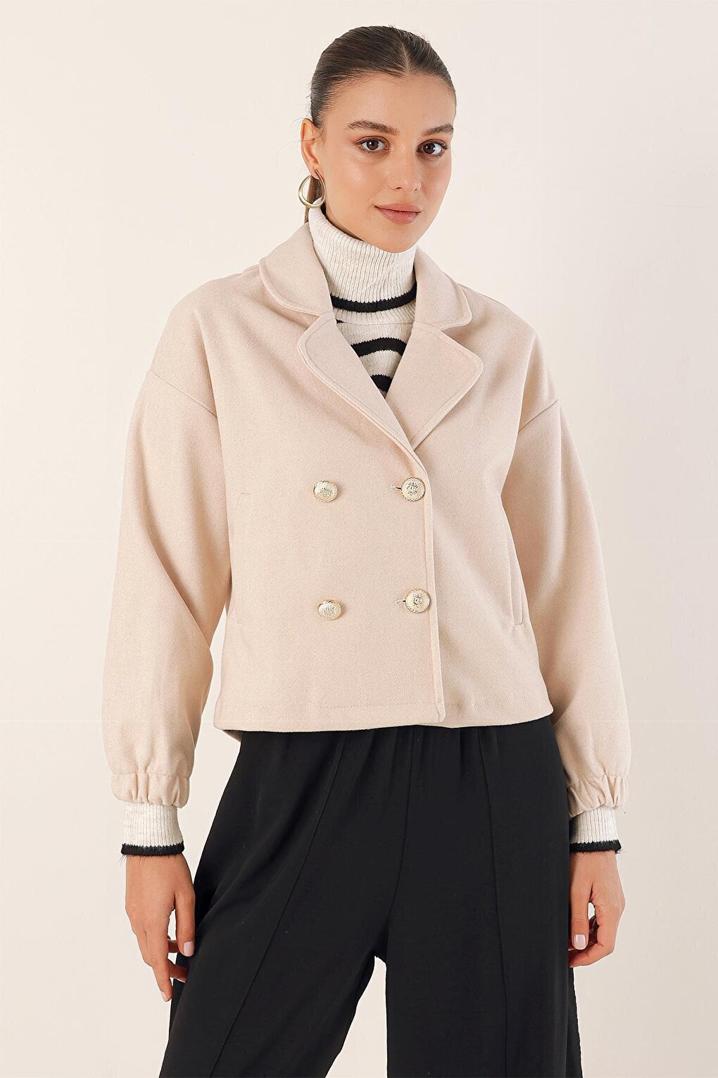 9117 Double Breasted Collar Crop Jacket - Beige