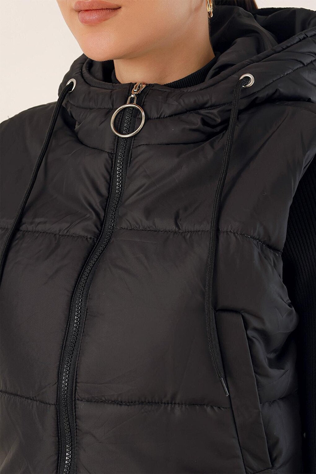 6789 Crop Puffer Vest - Black