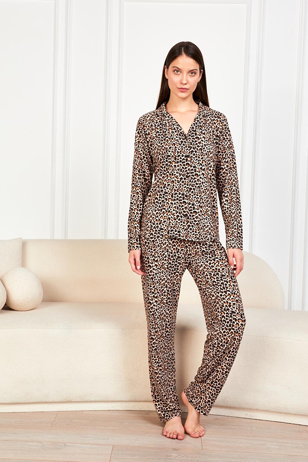 Women's Leopard Suede Buttoned Baby Collar Long Sleeve Long Bottom Pajama Set