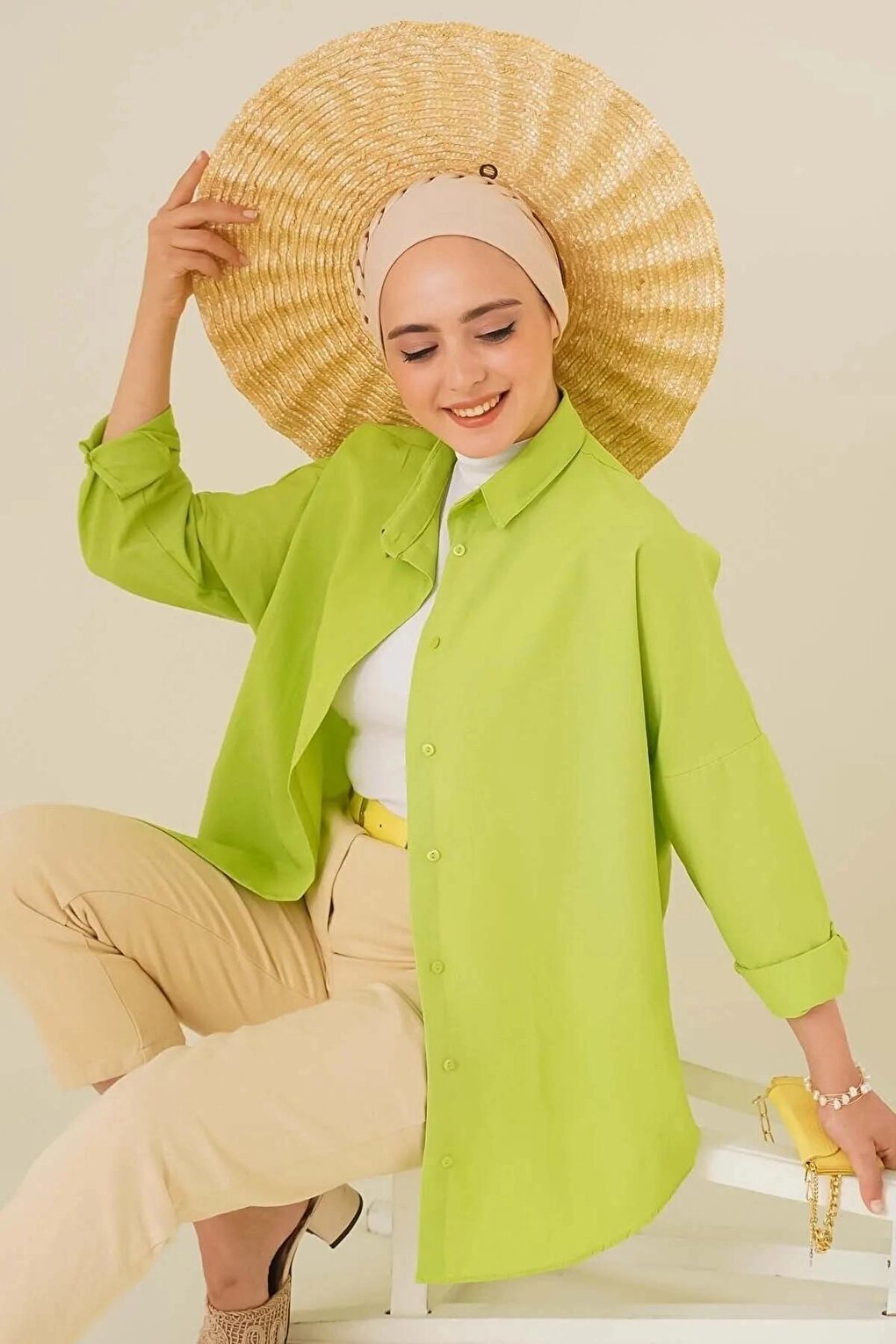 Women's Hijab Pistachio Green Wide Fit Long Basic Shirt HZL24W-BD139001