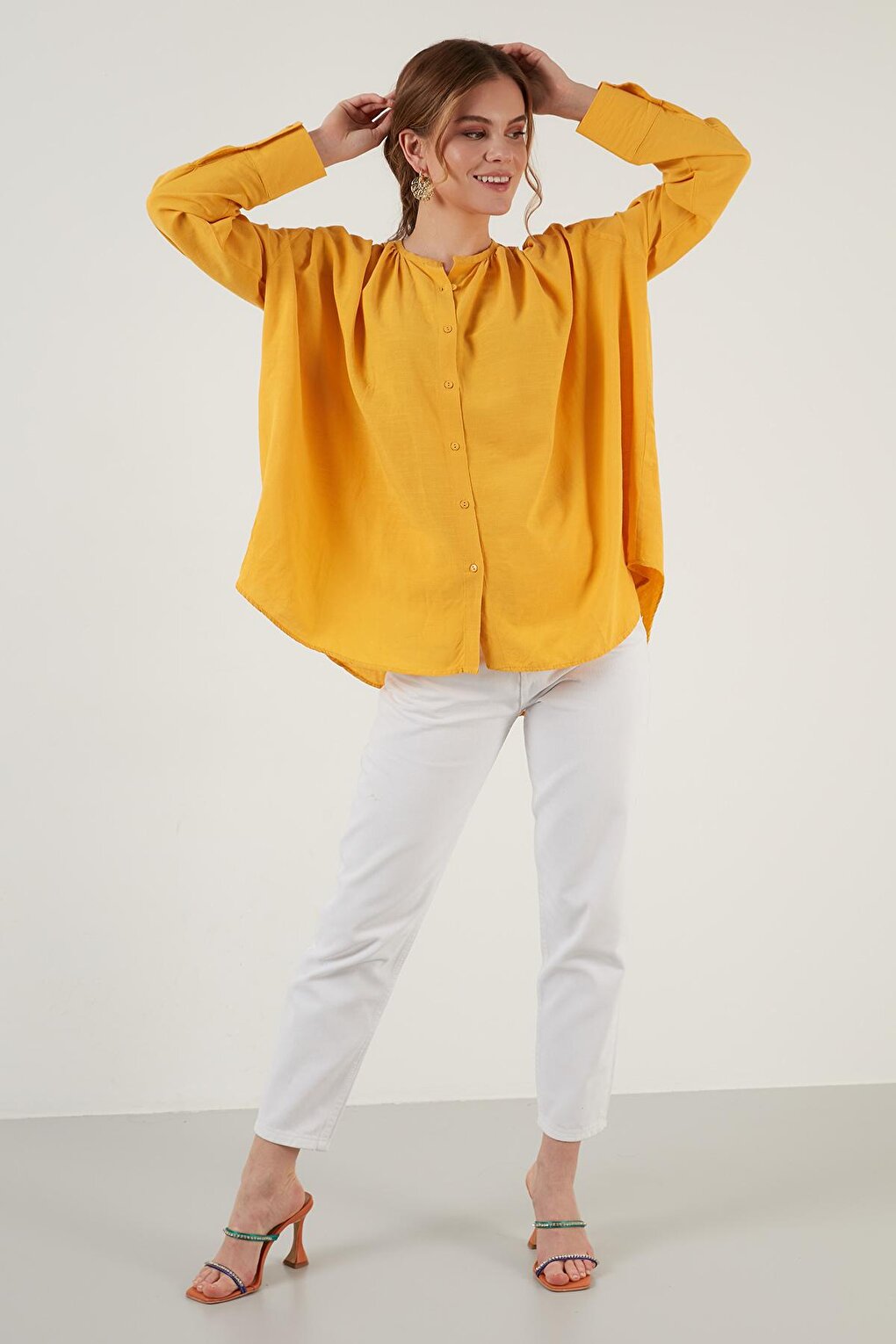 Cotton Buttoned Oversize Round Collar Shirt 51441111