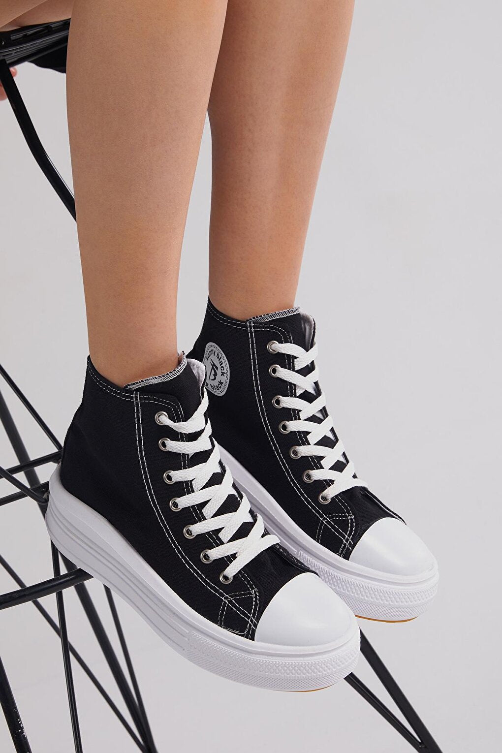 Women's Black Comfortable Mold Thick Sole Long Sneakers