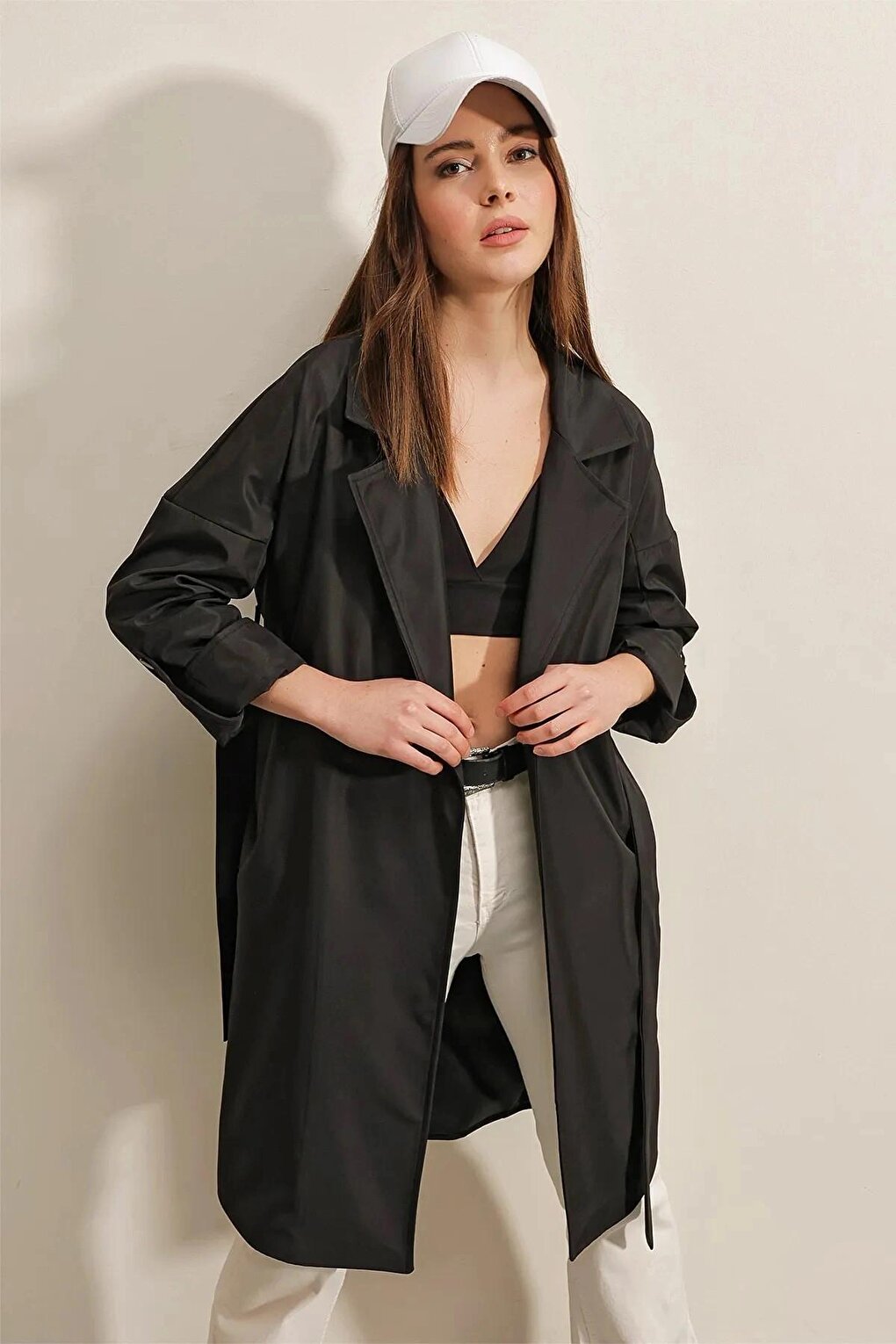 Women's Black Belted Pocket Lined Double Breasted Collar Short Trench Coat HZL23W-BD191041