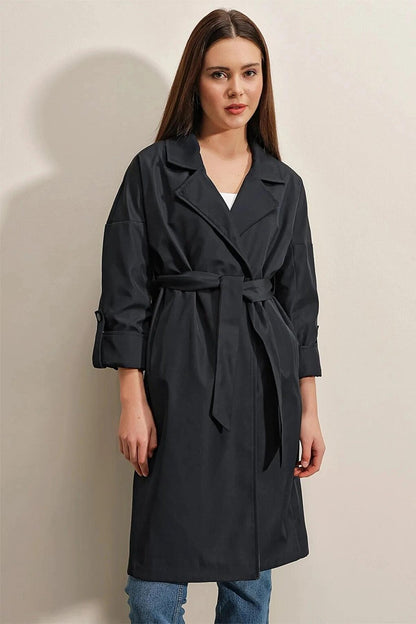 Women's Navy Blue Belted Pocket Lined Double Breasted Collar Short Trench Coat HZL23W-BD191041