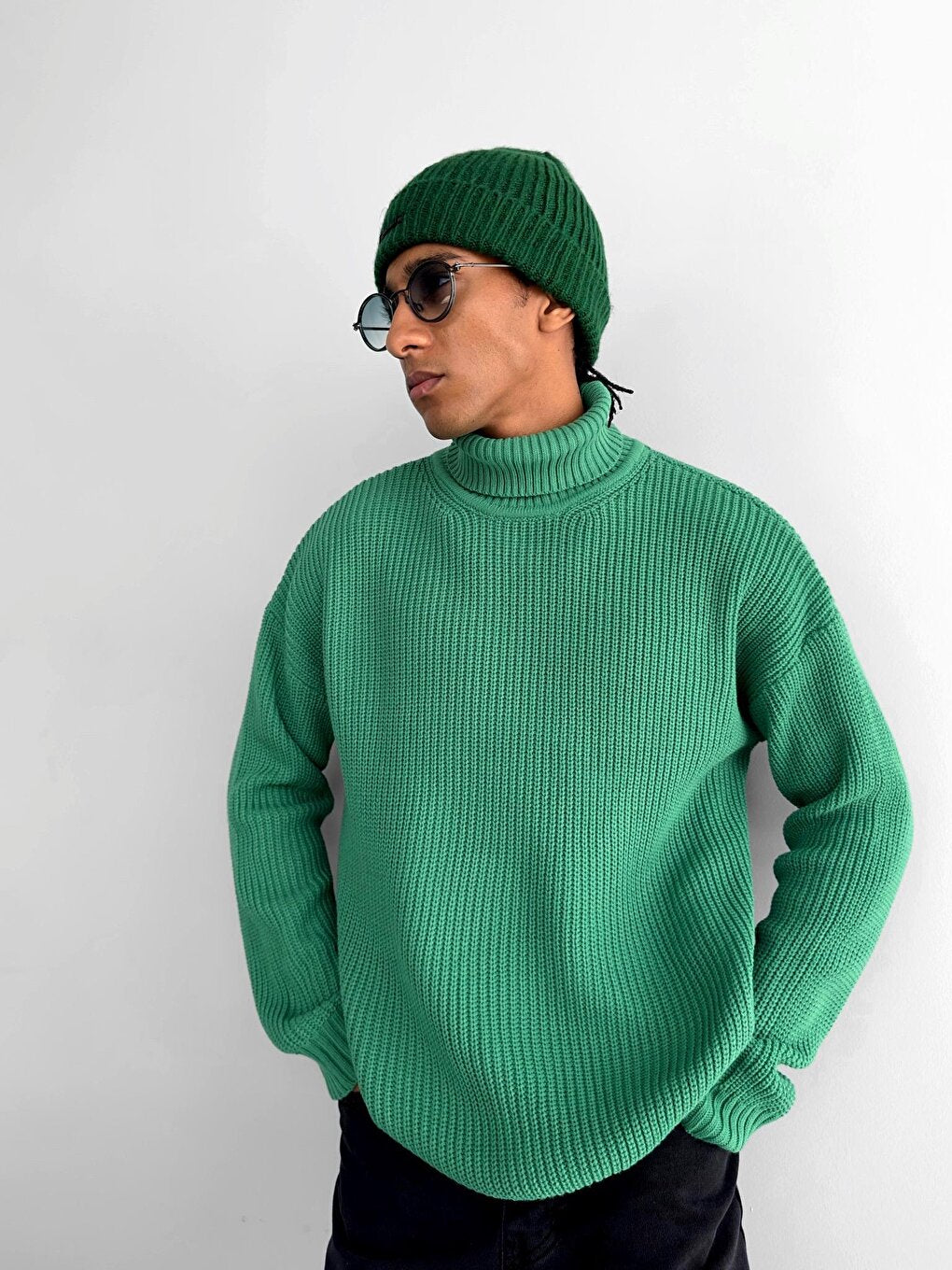 Oversize Turtleneck Sweater Green