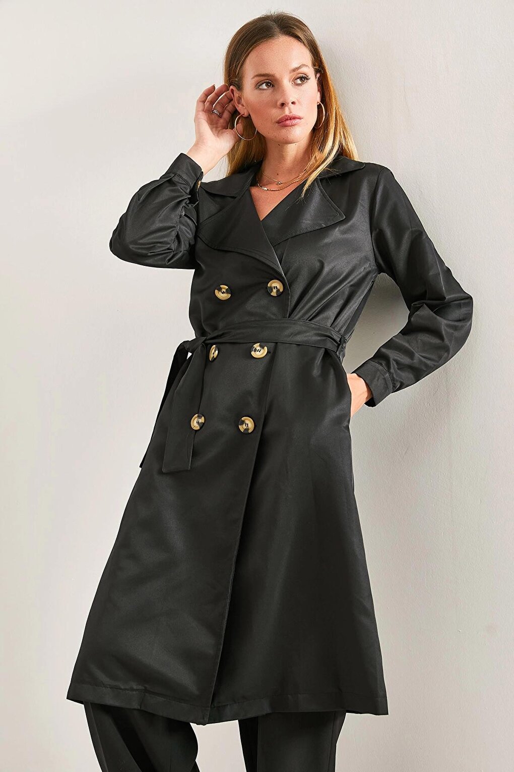 Women's Buttoned Belted Trench Coat