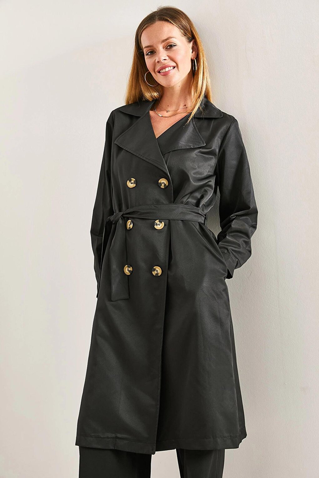 Women's Buttoned Belted Trench Coat