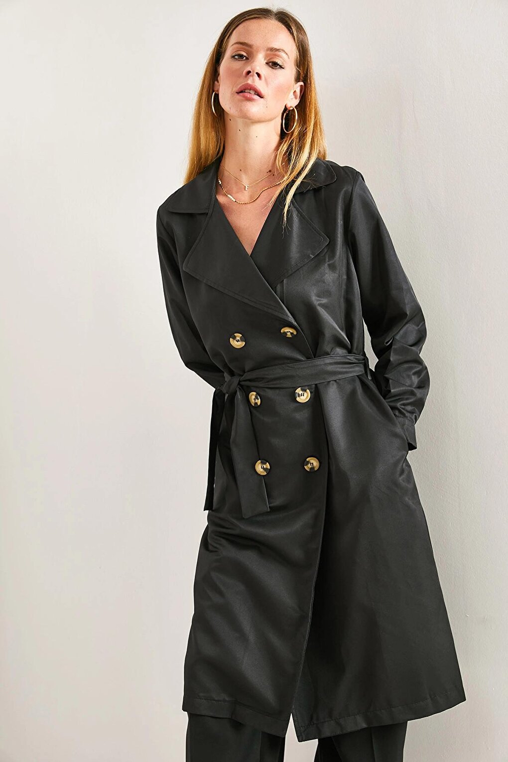 Women's Buttoned Belted Trench Coat