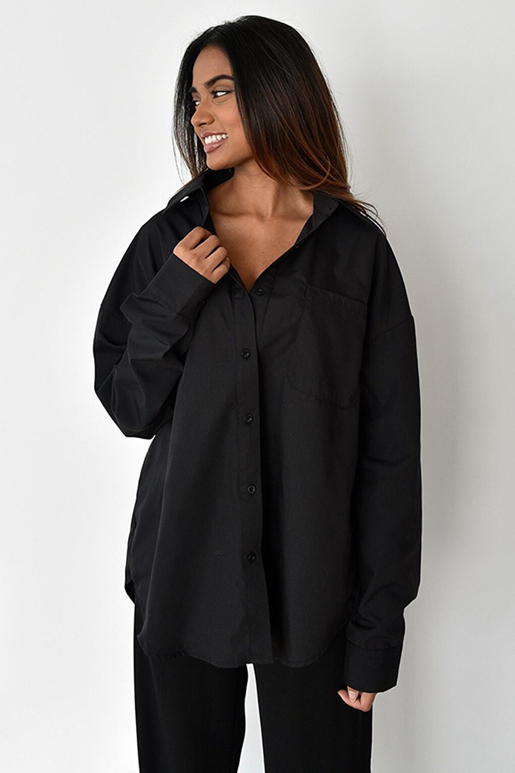 Black Oversize Basic Pocket Poplin Shirt MG1530