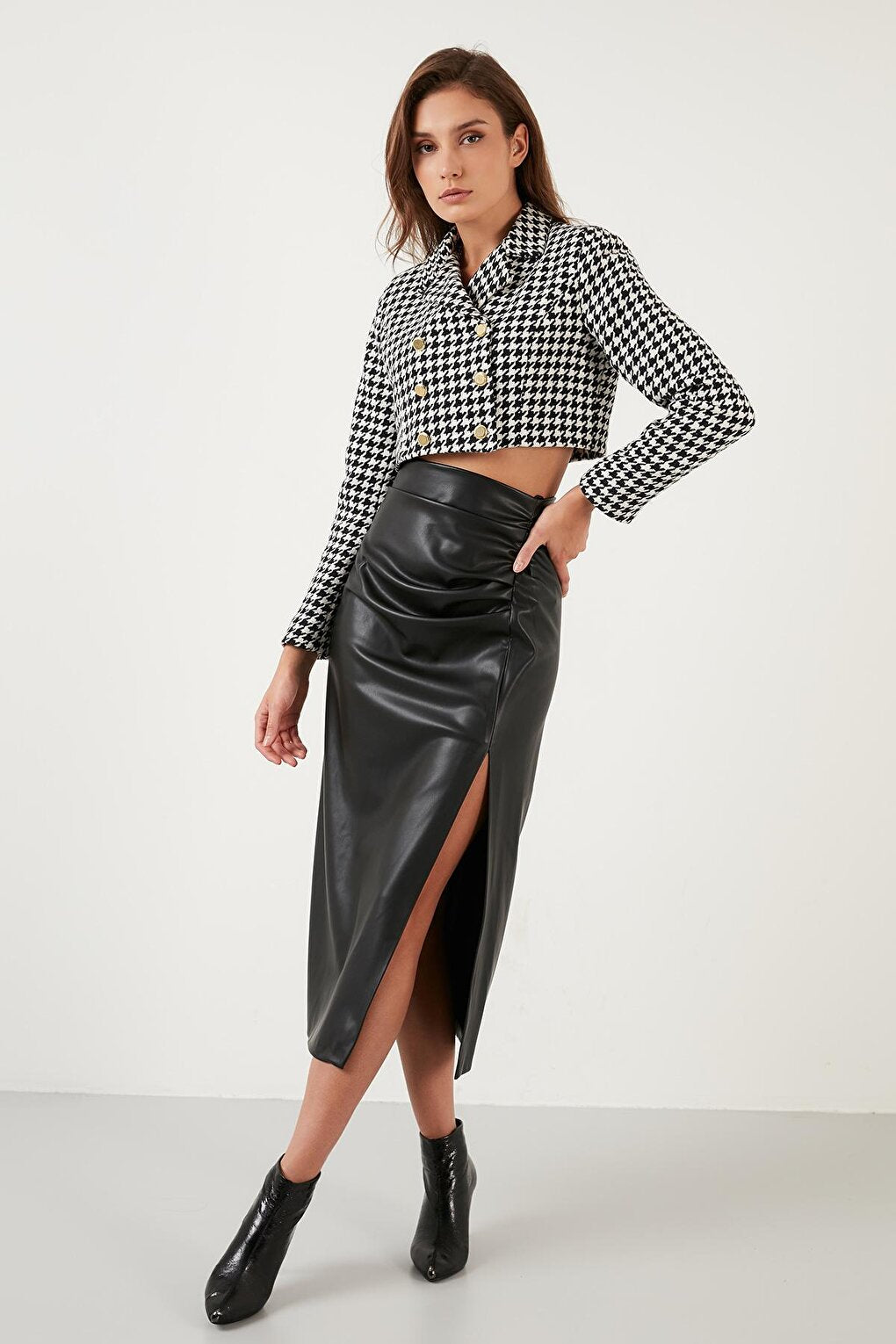 Houndstooth Patterned Buttoned Slim Fit Crop Jacket 611C007