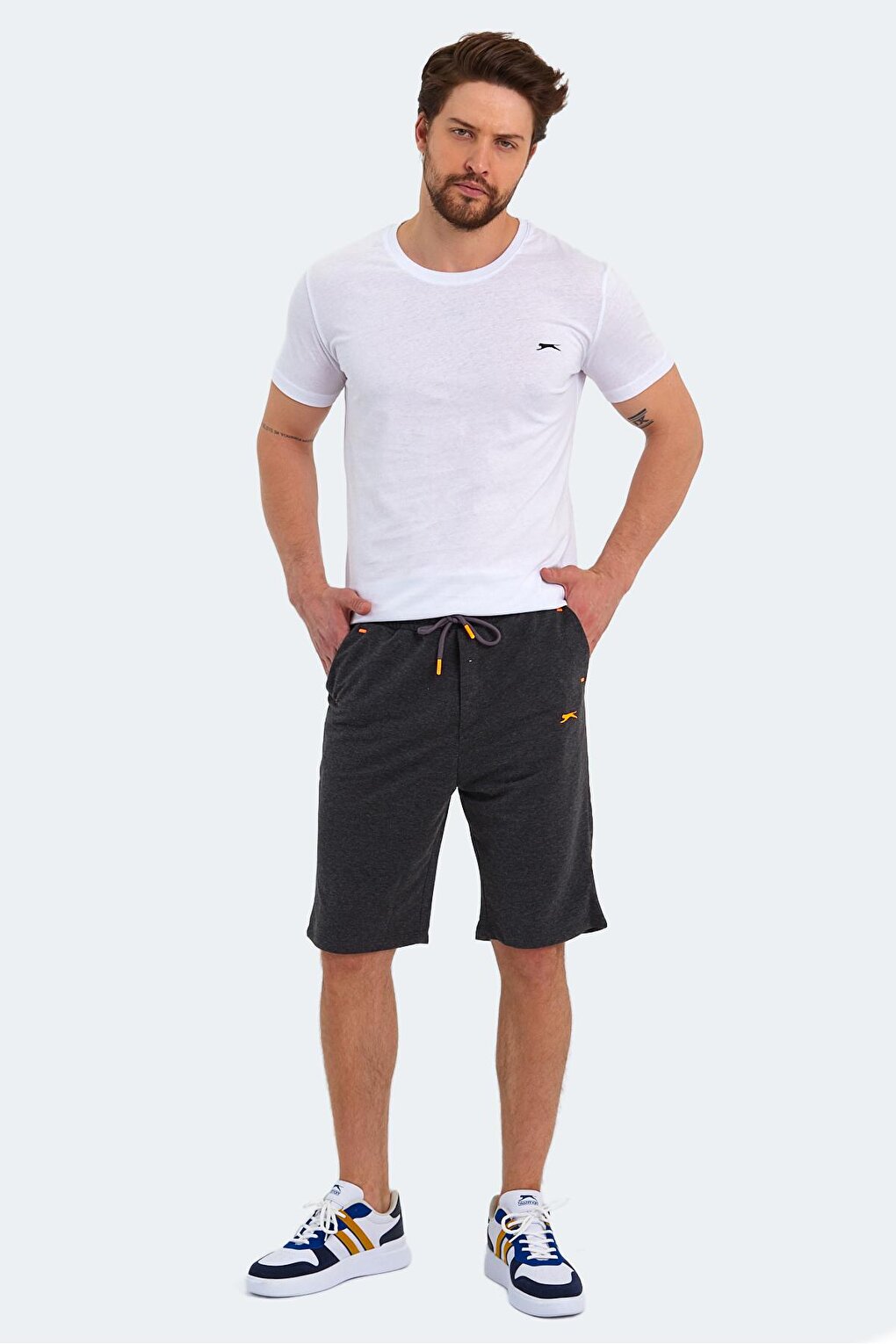 ZAHARI Men's Shorts Anthracite