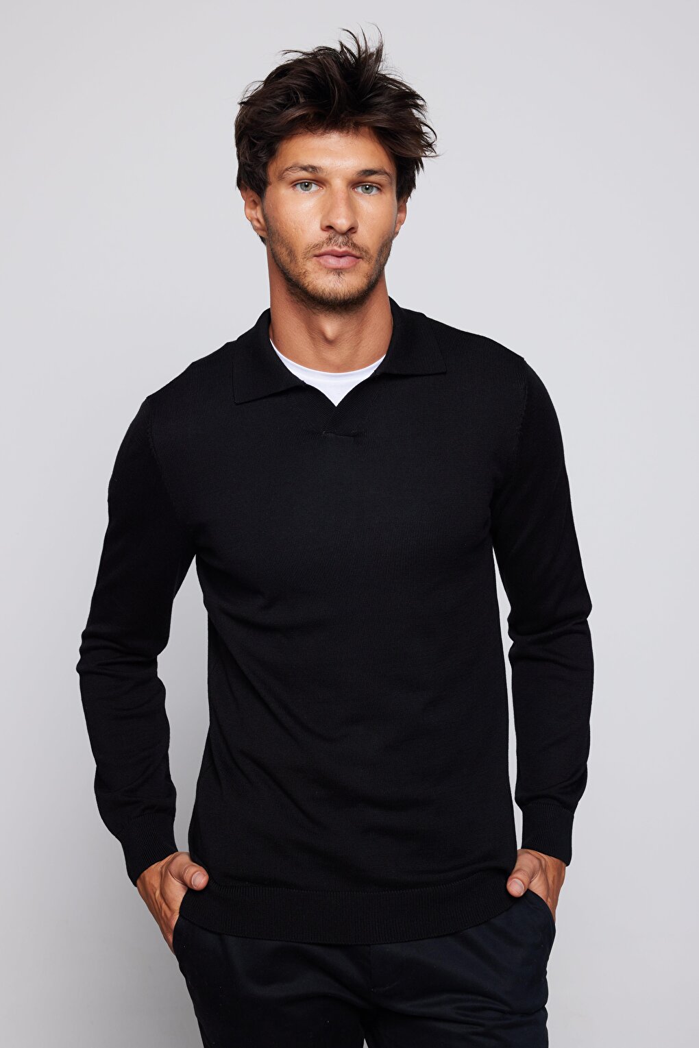 Men's Slim Fit Narrow Cut Polo V-Neck Black Sweater