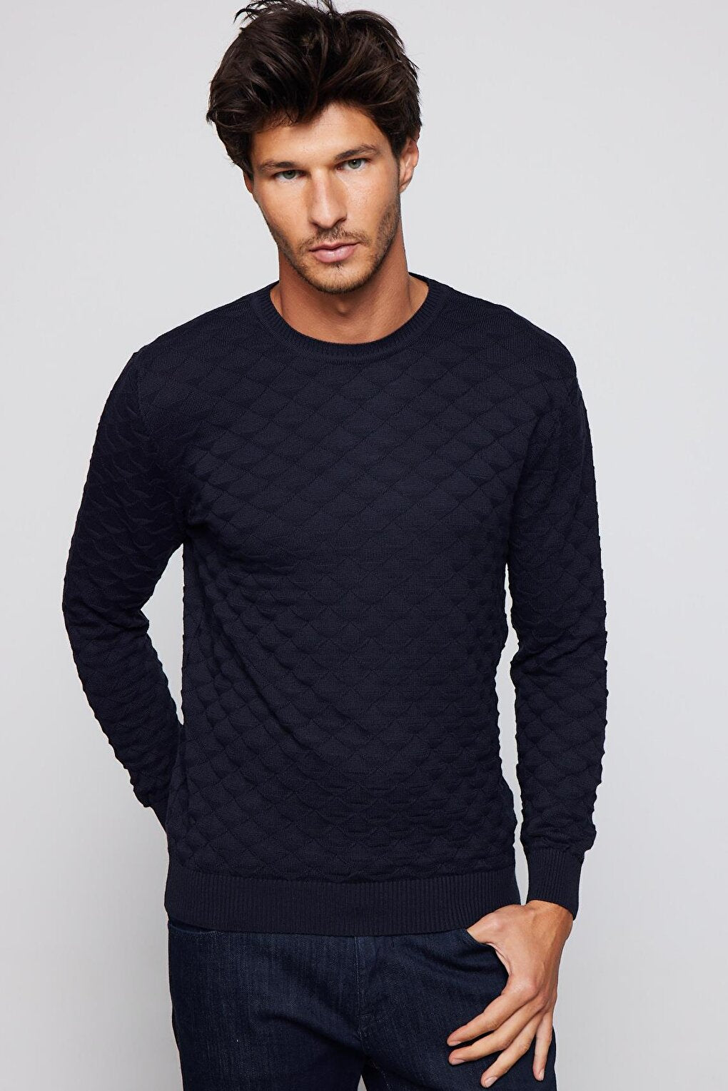 Men's Classic Fit Relaxed Cut Crew Neck Patterned Navy Blue Sweater