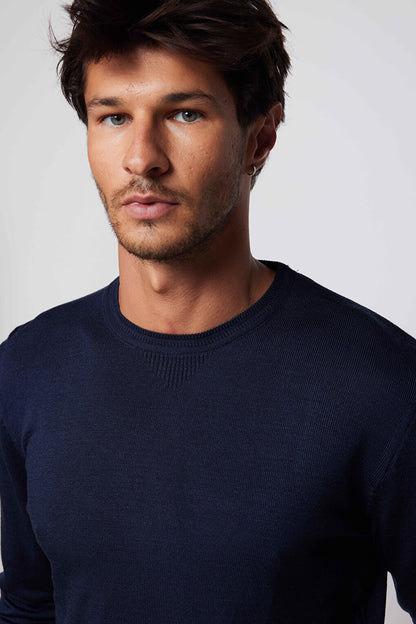 Men's Slim Fit Narrow Cut Crew Neck Non-Pilling Soft Textured Navy Blue Sweater