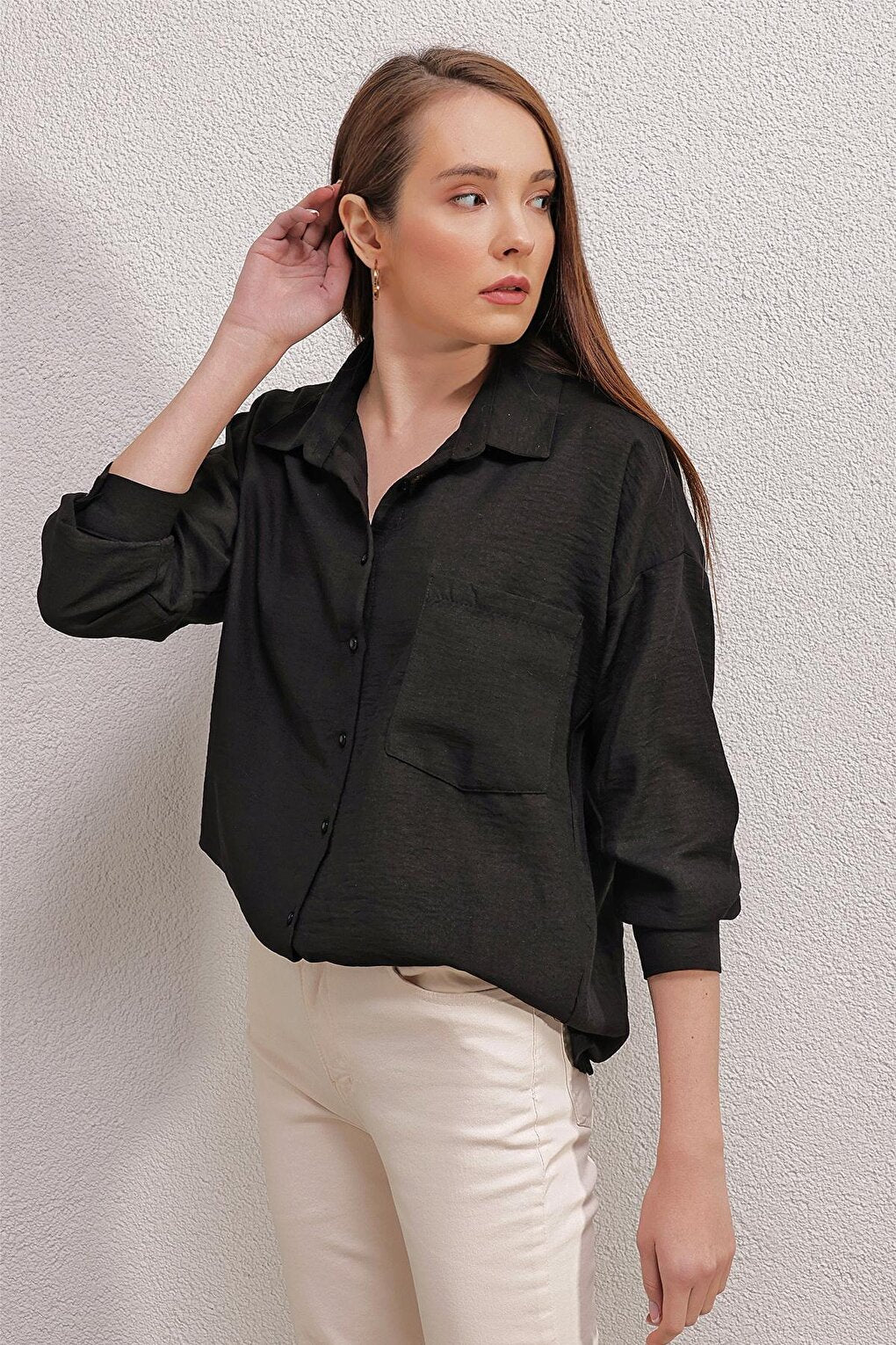 Women's Black Drop Shoulder Pocket Oversize Shirt