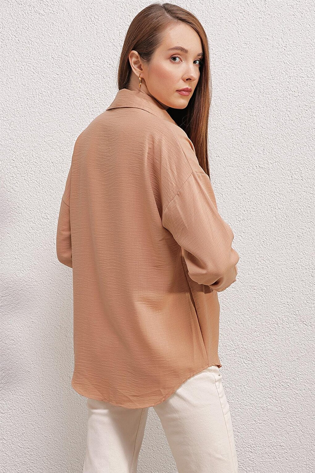 Women's Beige Drop Shoulder Pocket Oversize Shirt