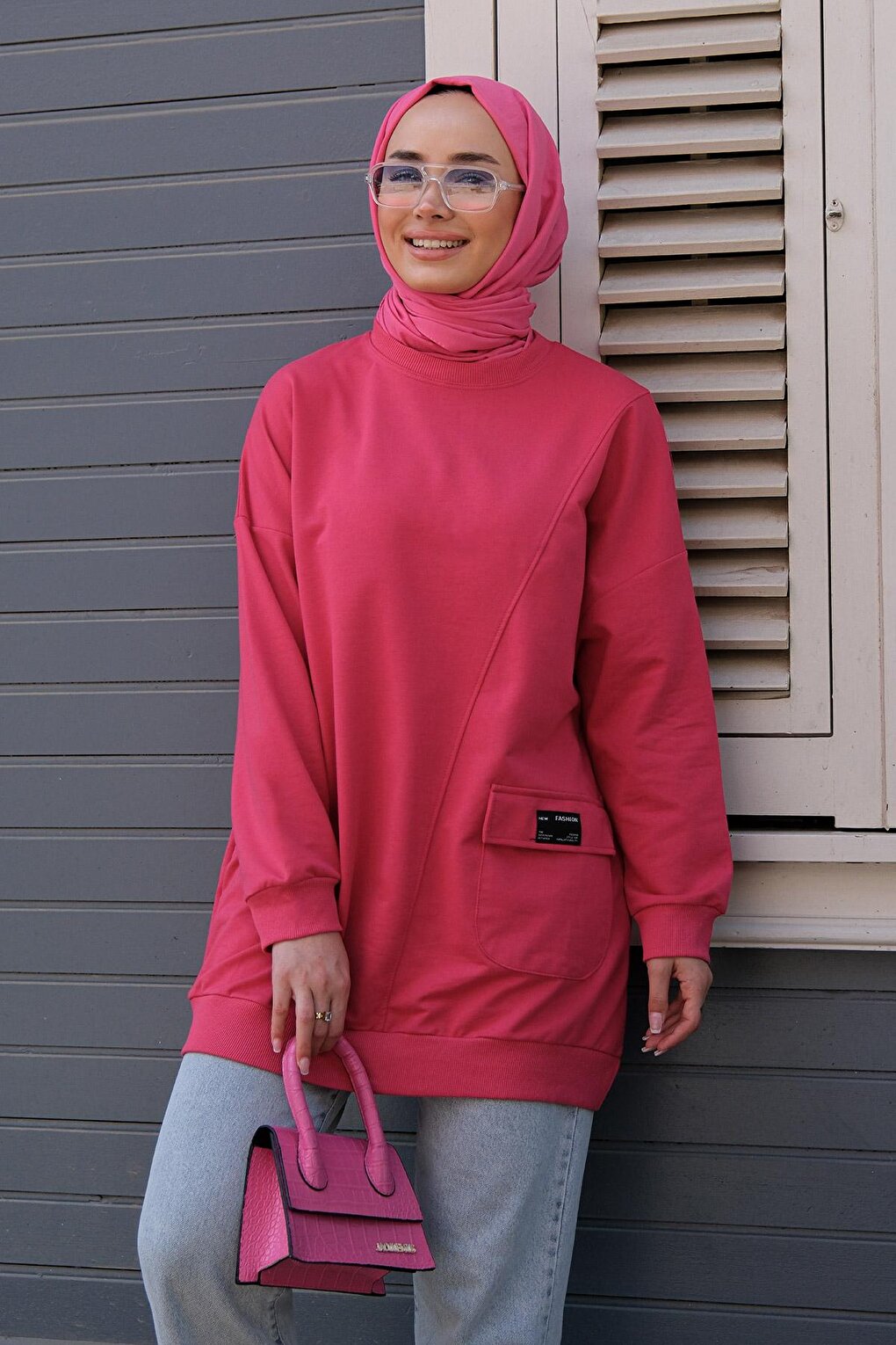 Two Thread Pockets Crest Tunic Fuchsia