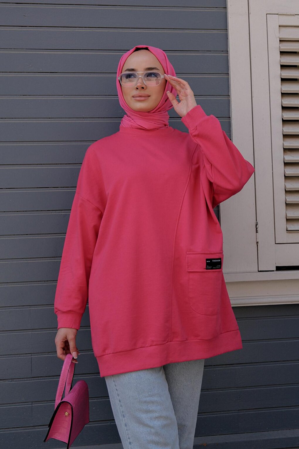 Two Thread Pockets Crest Tunic Fuchsia