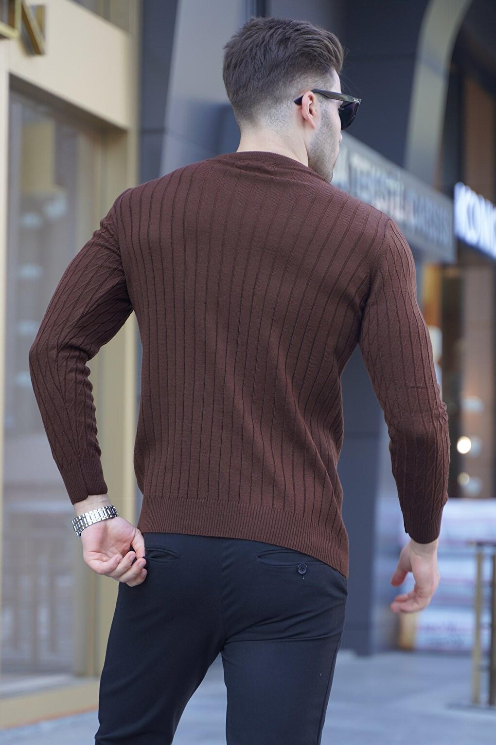 Brown Sweater 5175