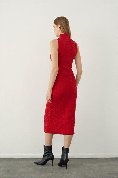 Red Embossed Patterned Midi Knit Skirt