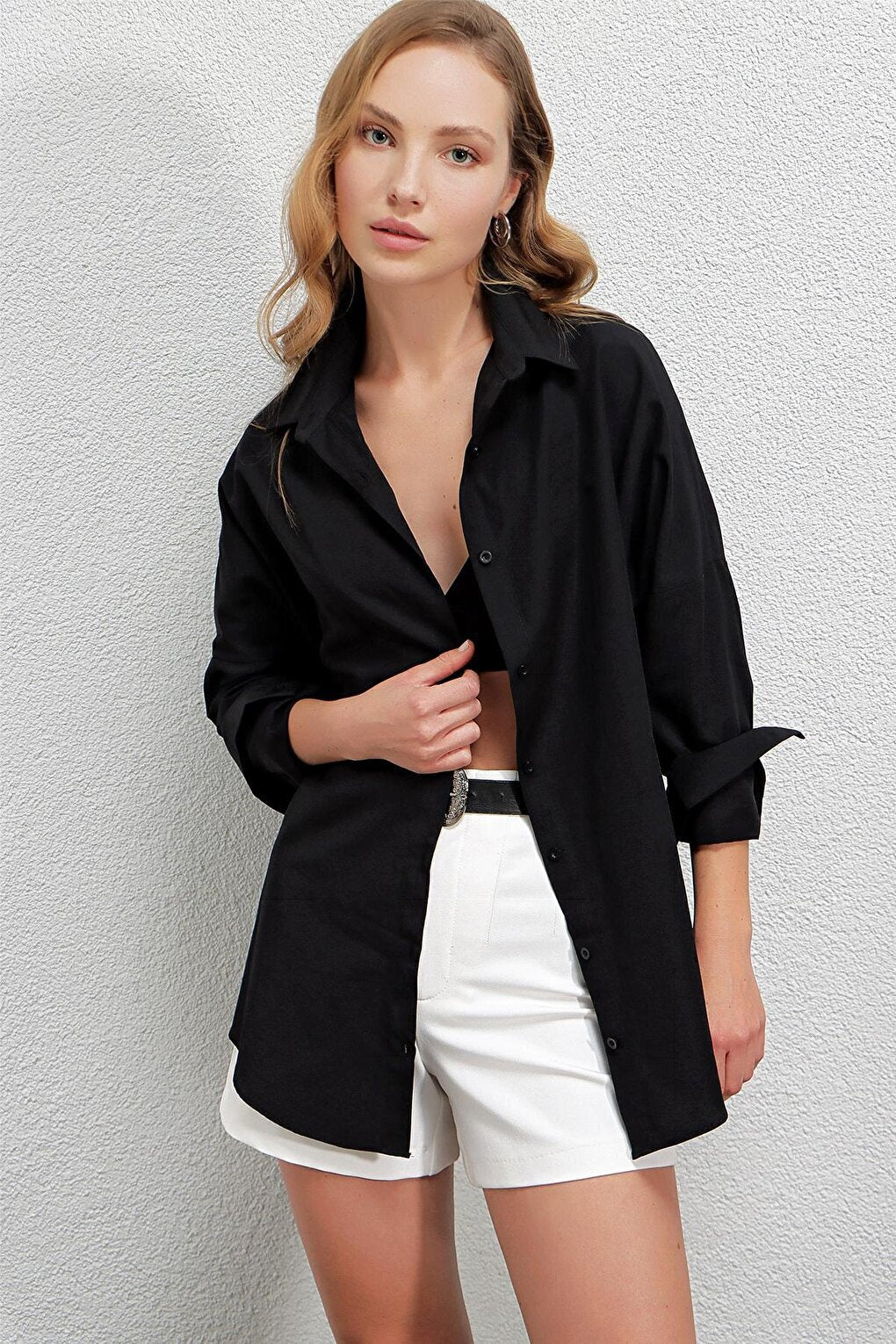 Women's Black Oversize Long Basic Shirt HZL22W-BD139001