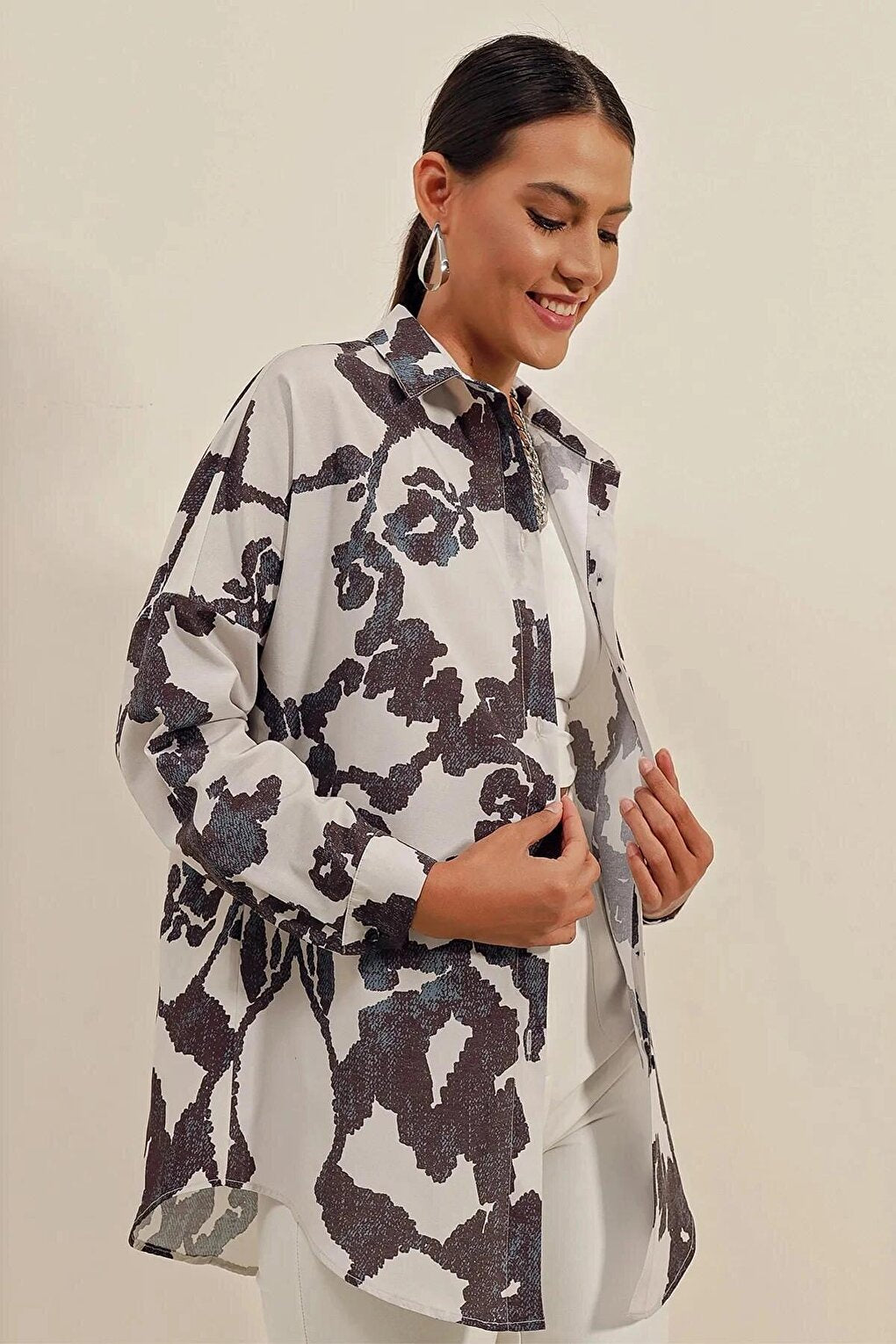 Women's Patterned Navy Blue Cream Oversize Long Basic Shirt Hzl22w-bd139001