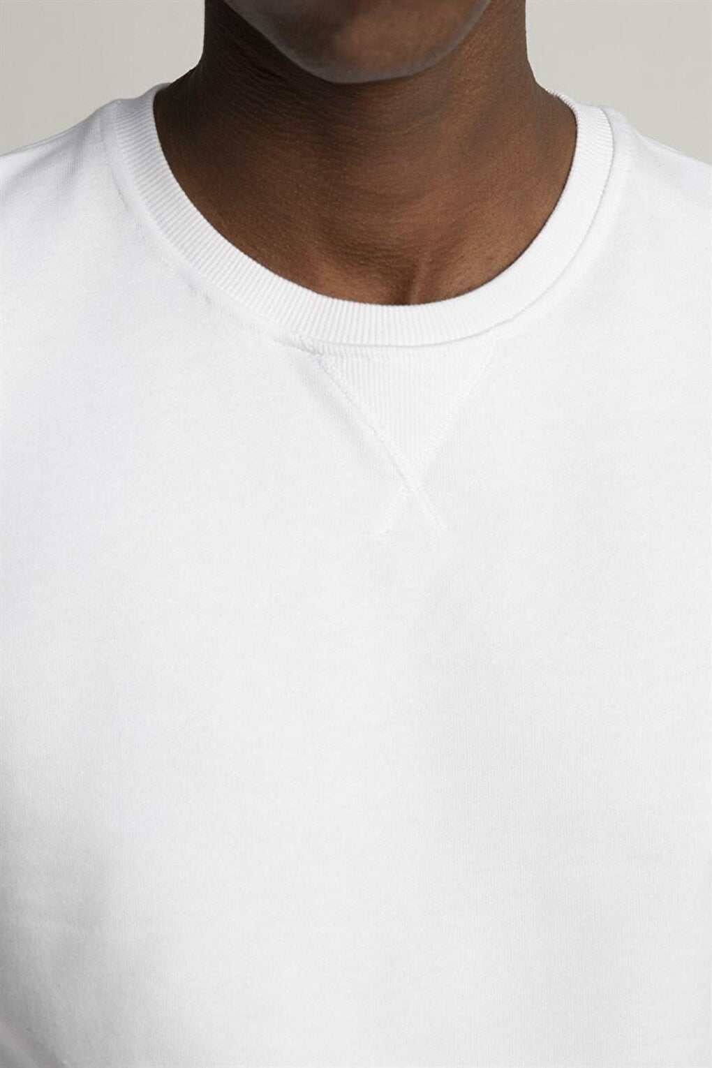 Cotton Crew Neck Basic Unisex White Sweatshirt