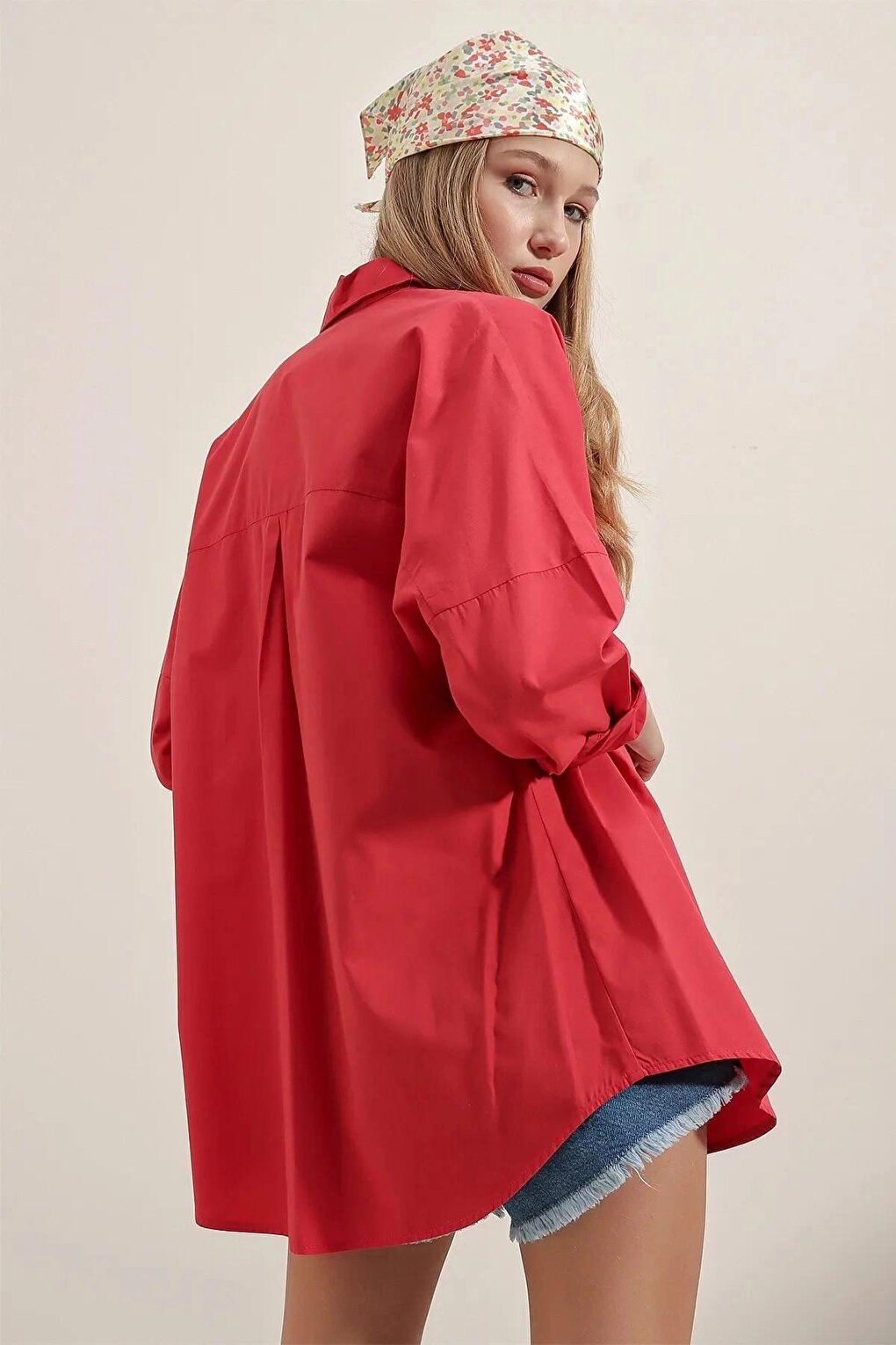 Red Plain Plain Araboy Basic Oversize Shirt