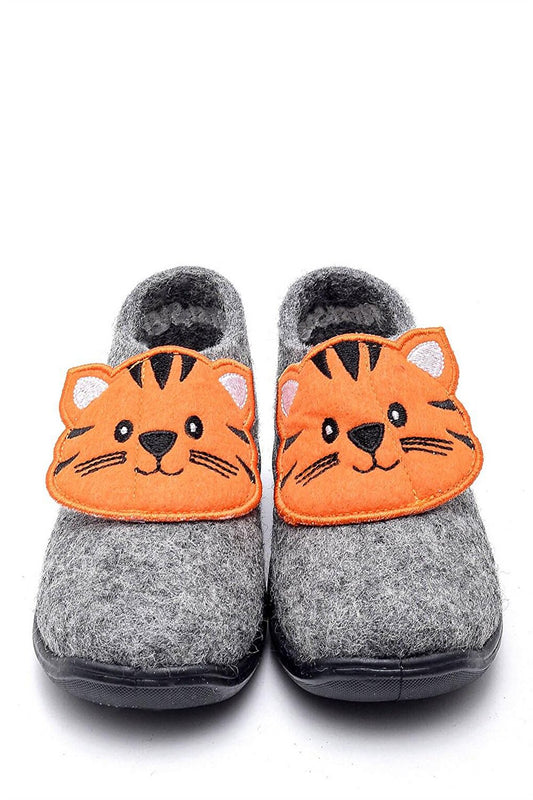 Three Dimensional Gray Cat Embroidered Felt Children's Slippers