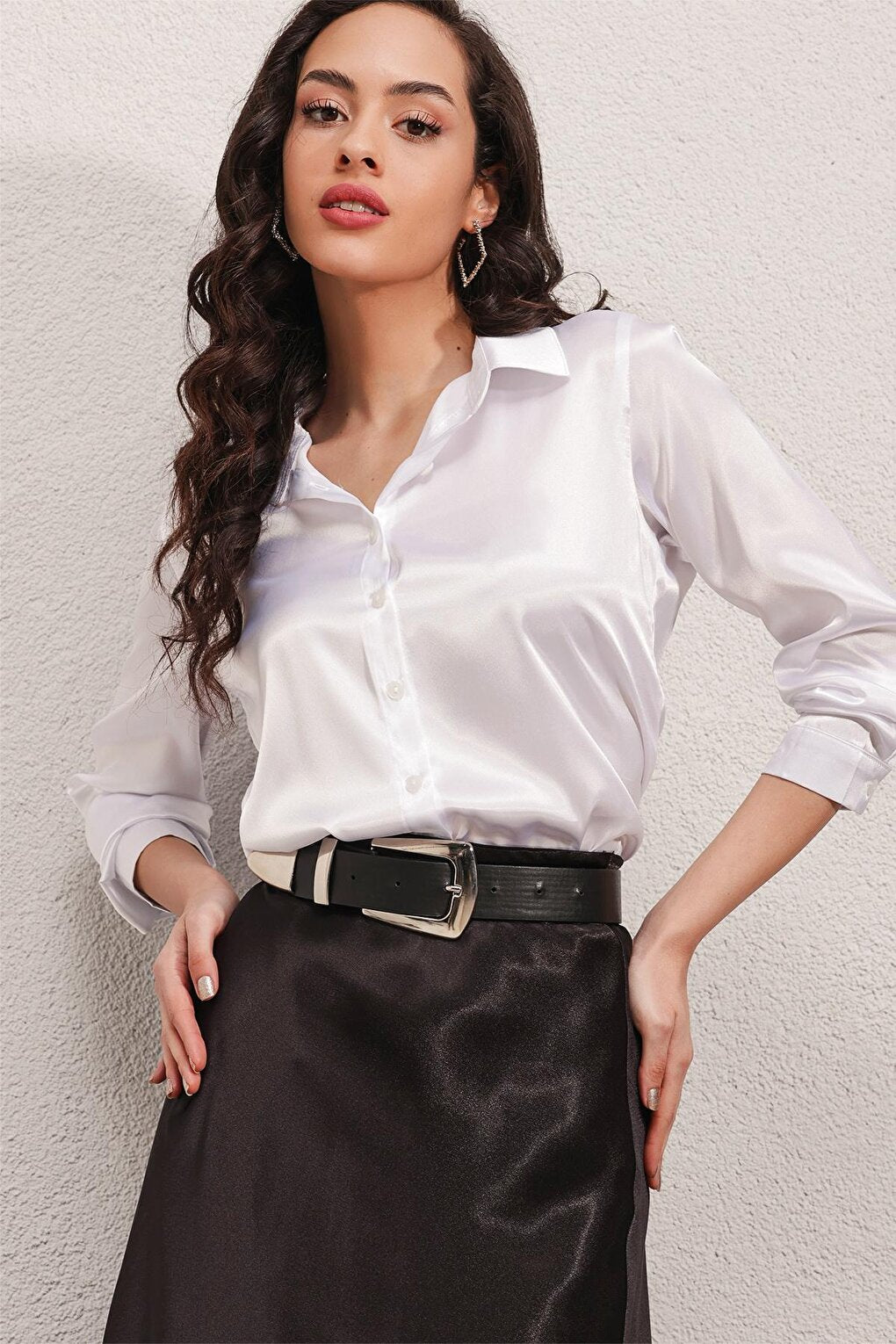 3964 Lightly Flowing Satin Shirt - White