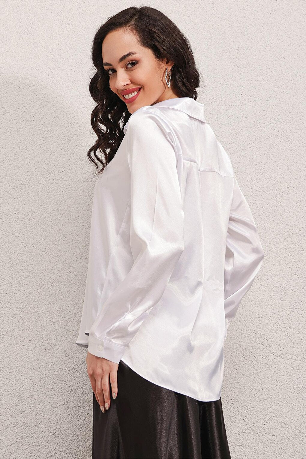 3964 Lightly Flowing Satin Shirt - White