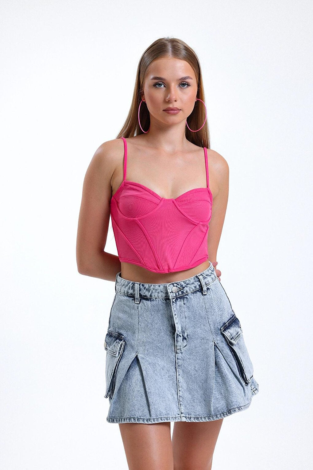 Thin Thread Strap, Elastic Back Detail, Low-cut Collar Crop Blouse IHR-IZ1281